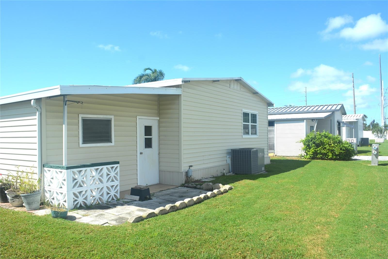 Image 5 of 42 For 808 53rd Avenue E 9