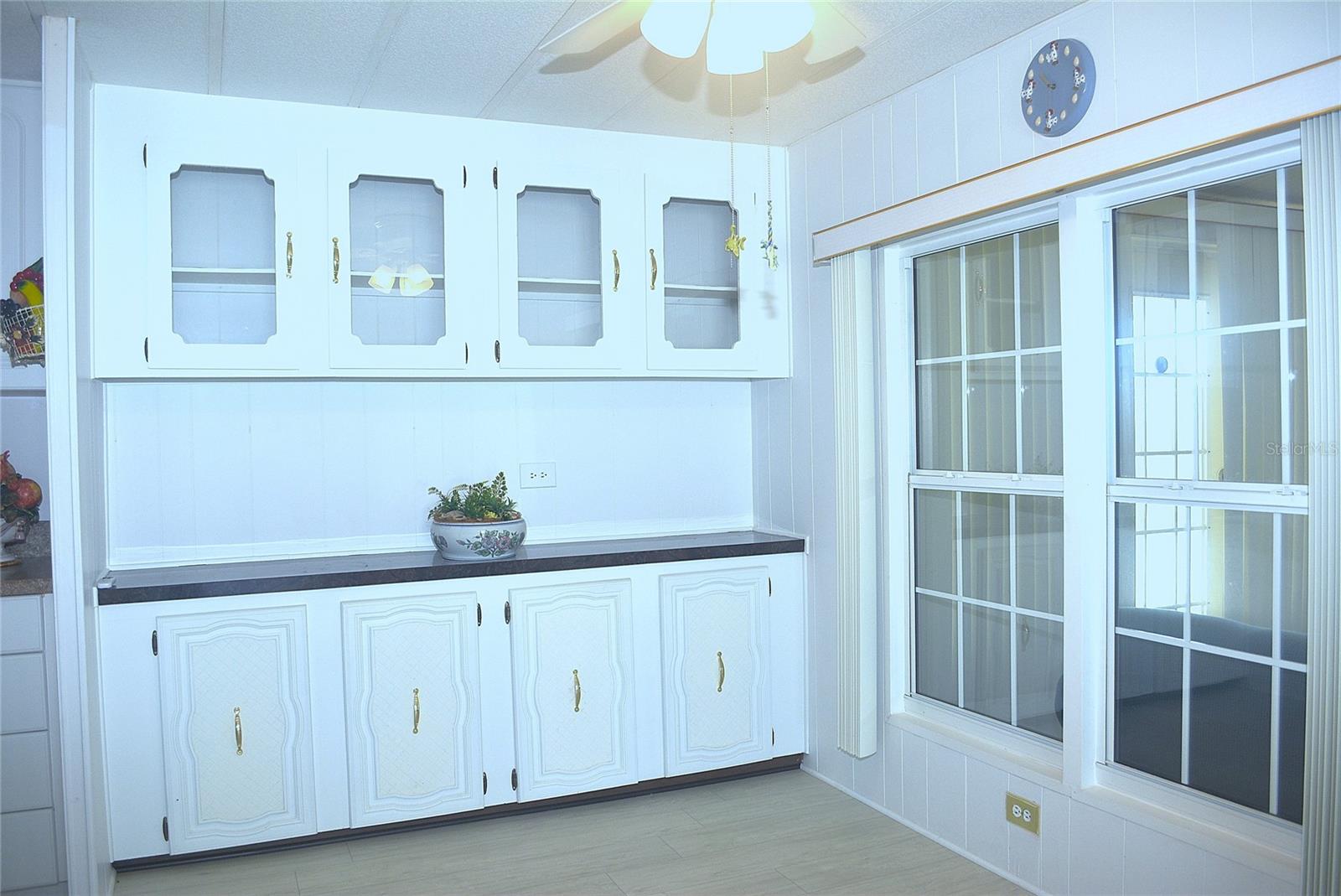 Image 8 of 42 For 808 53rd Avenue E 9