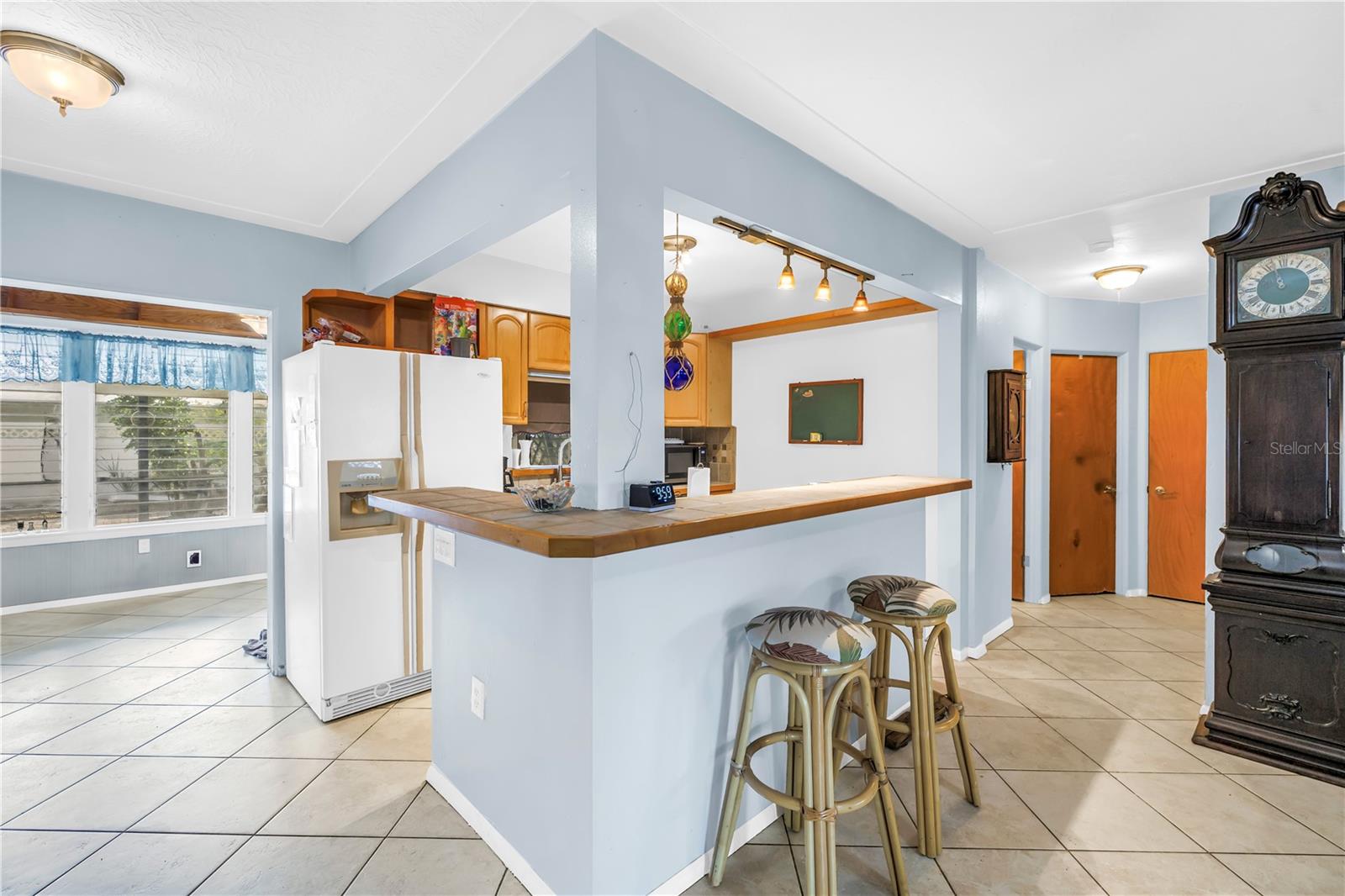 Image 10 of 31 For 5643 Murdock Avenue