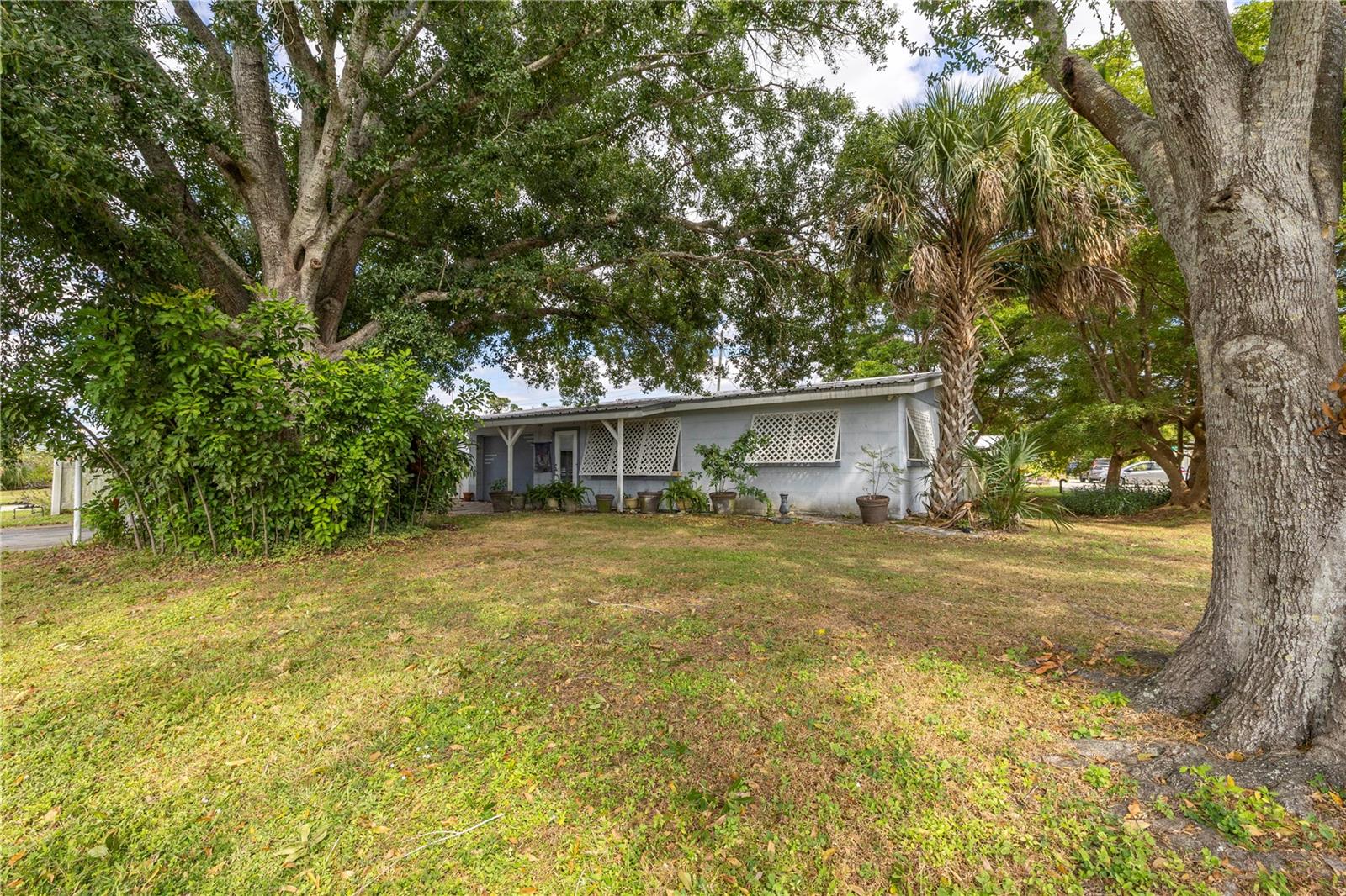 Image 2 of 2 For 5643 Murdock Avenue