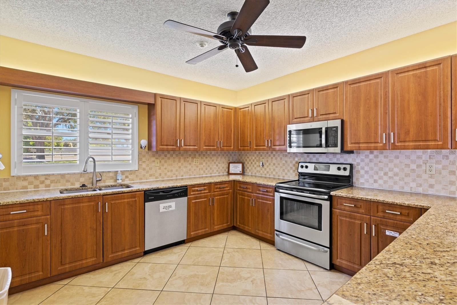 Image 69 of 97 For 4440 Fairways Boulevard 407