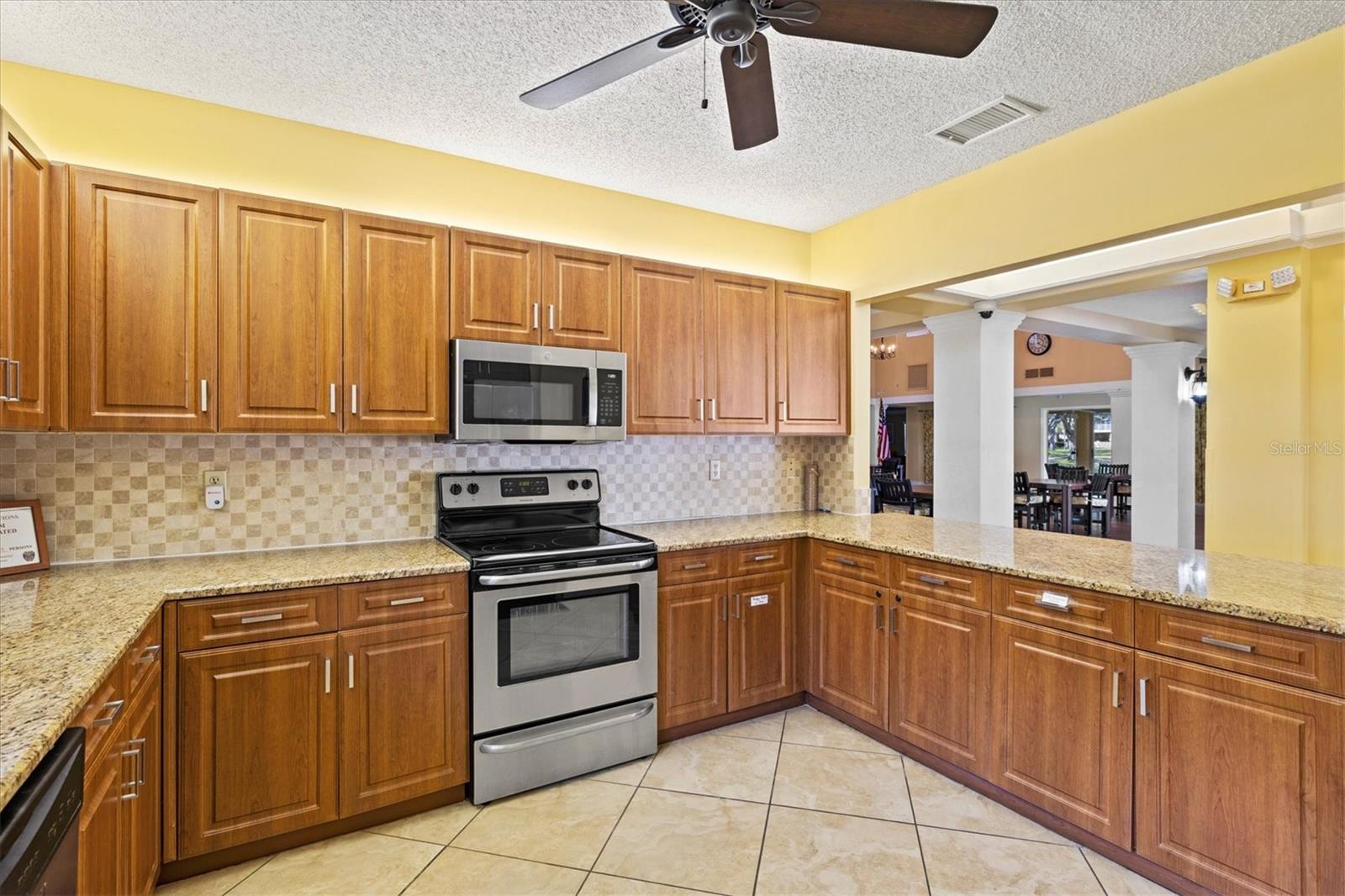 Image 70 of 97 For 4440 Fairways Boulevard 407
