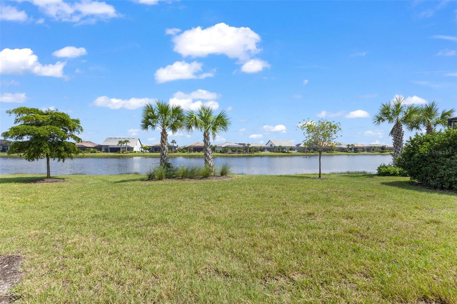 Image 24 of 34 For 13146 Borrego Street