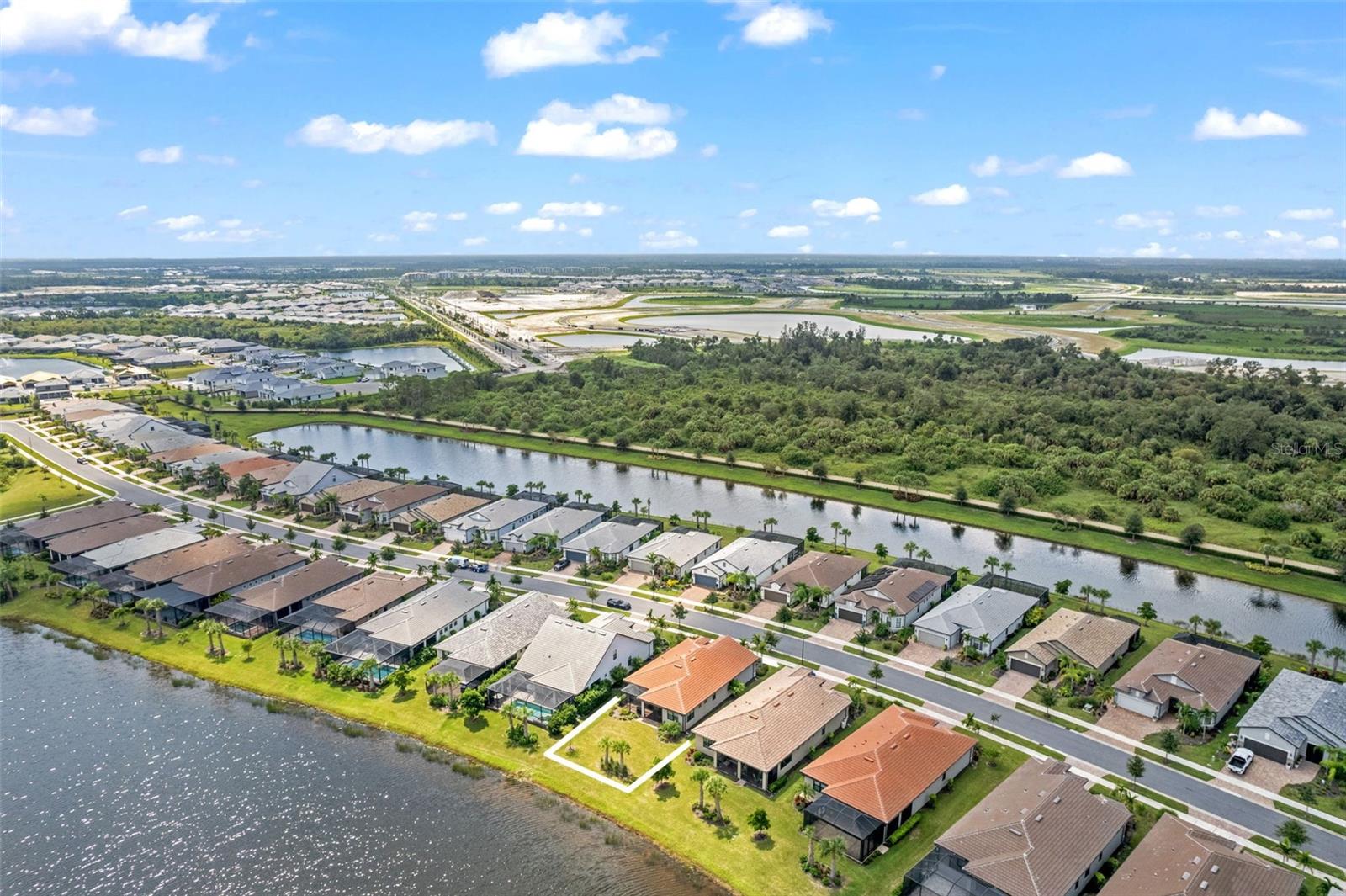 Image 30 of 34 For 13146 Borrego Street