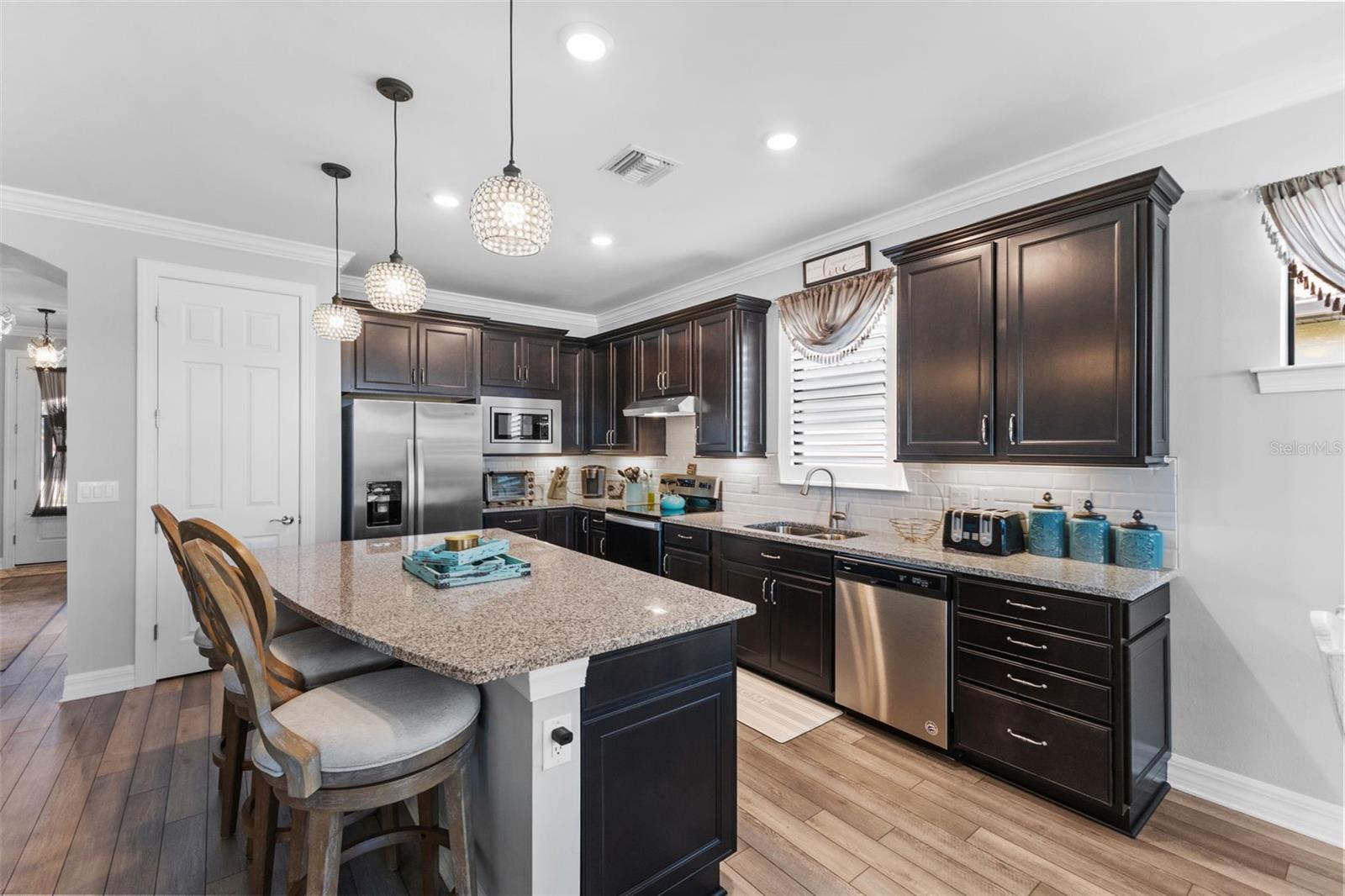 Image 5 of 34 For 13146 Borrego Street