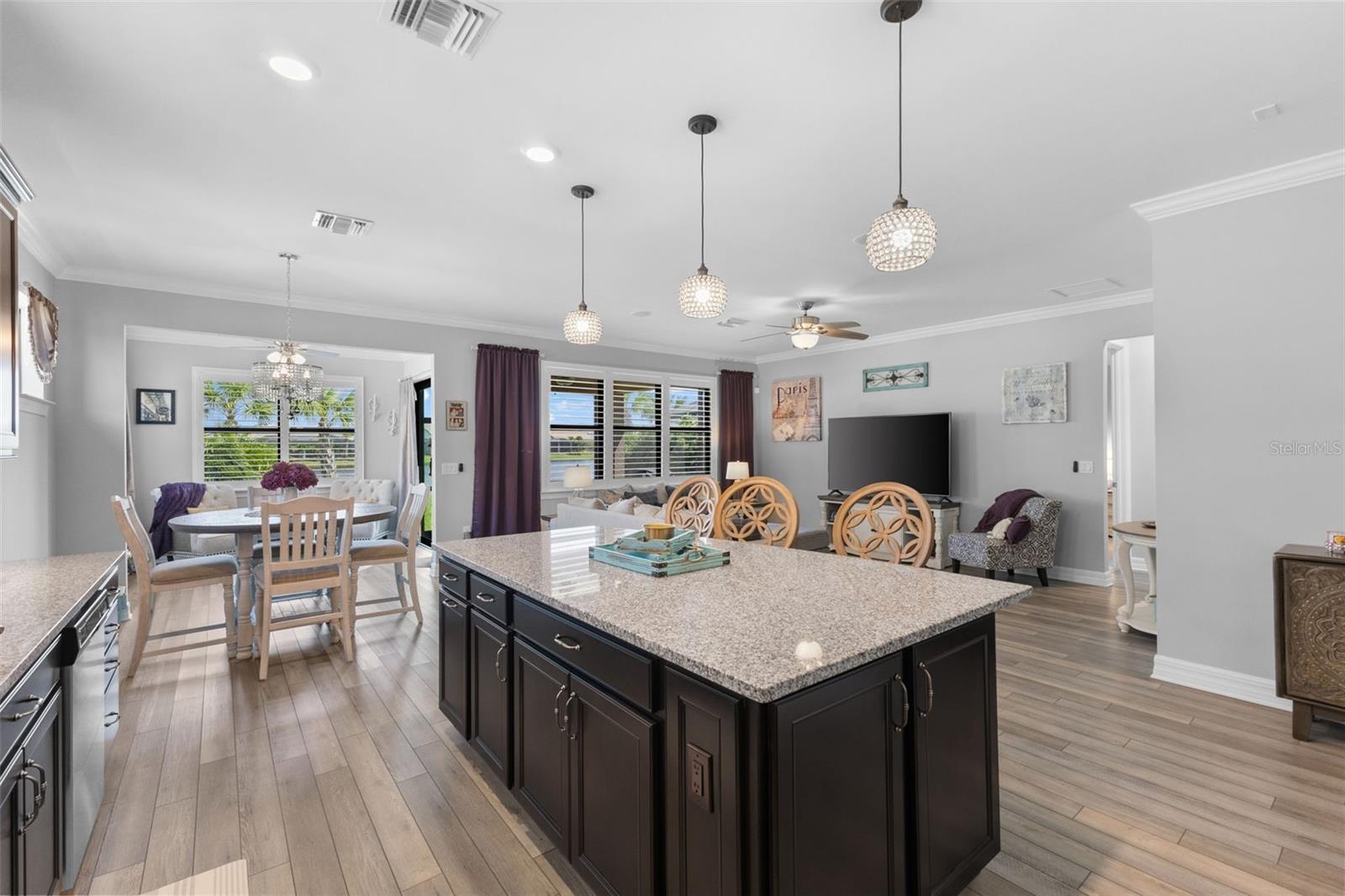 Image 6 of 34 For 13146 Borrego Street