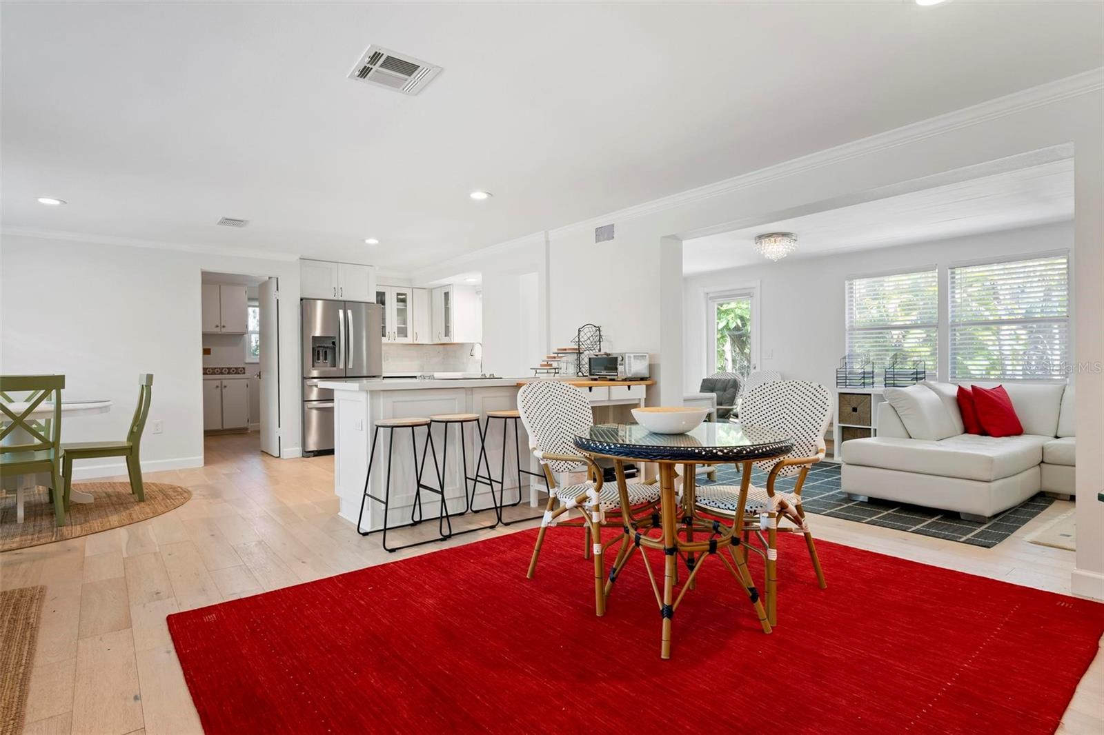 Image 3 of 28 For 805 Tennessee Lane