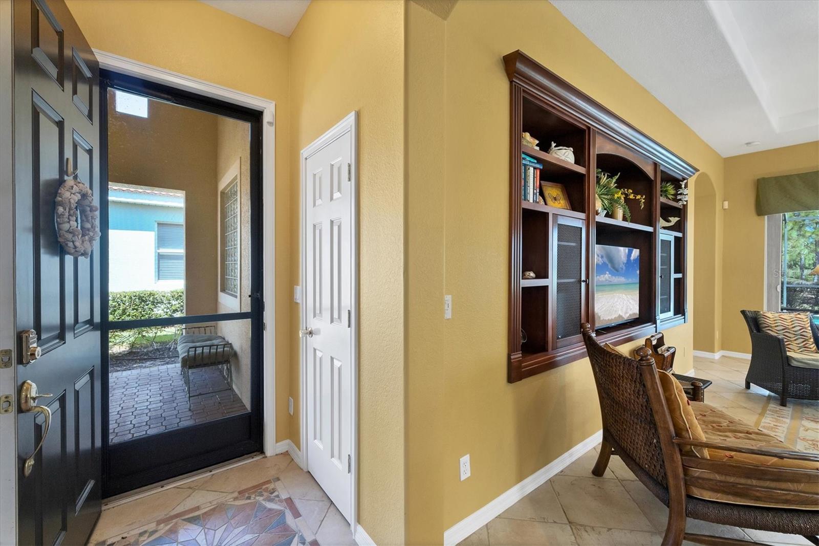 Image 5 of 71 For 142 Savona Way