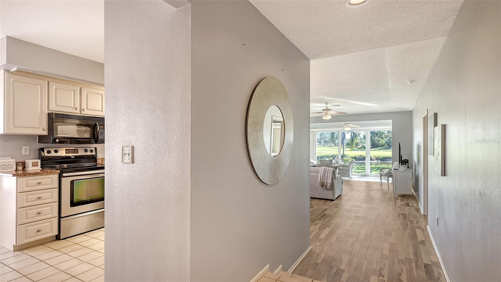 Image 12 of 94 For 7320 Golf Pointe Circle