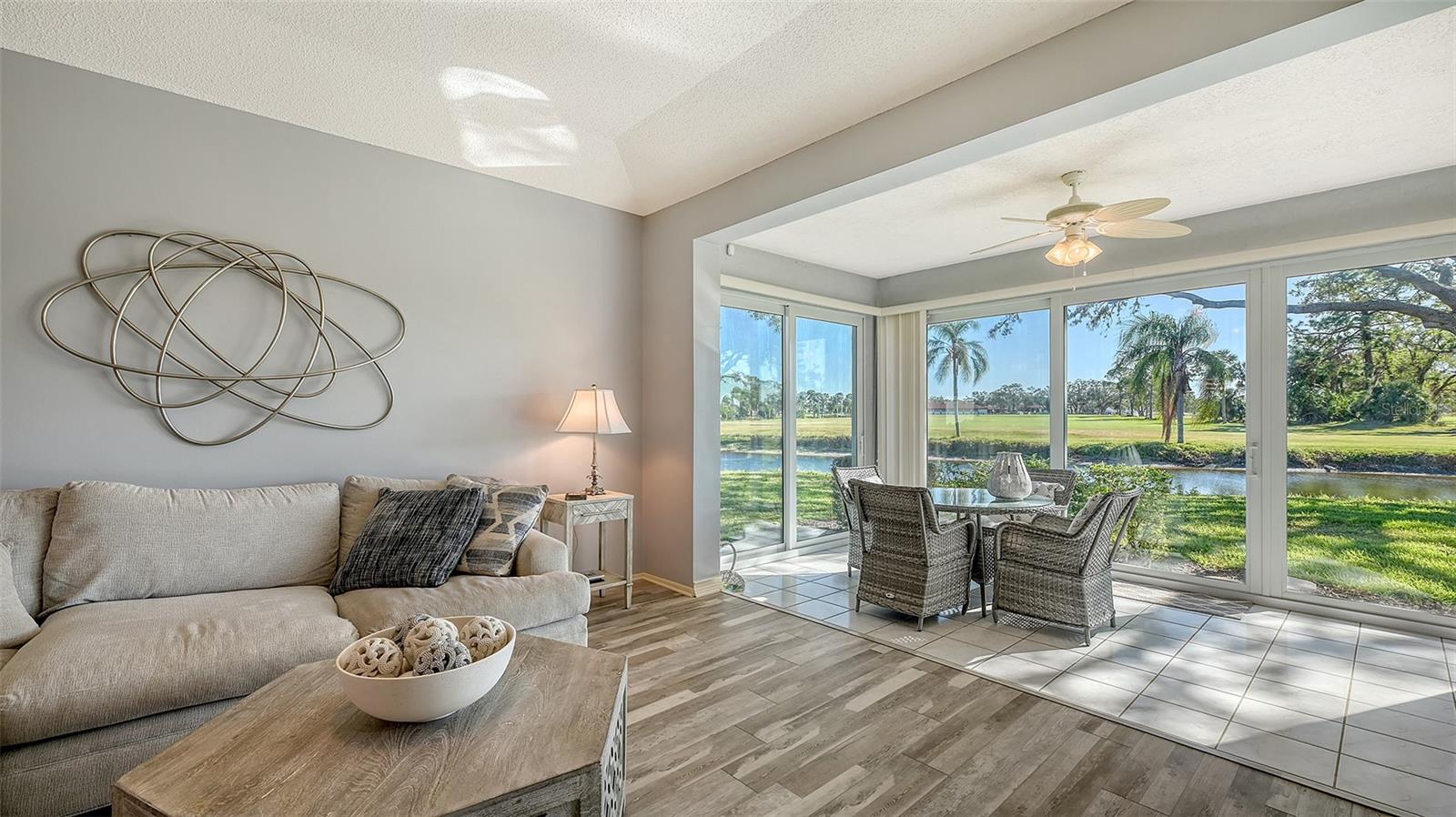 Image 16 of 94 For 7320 Golf Pointe Circle