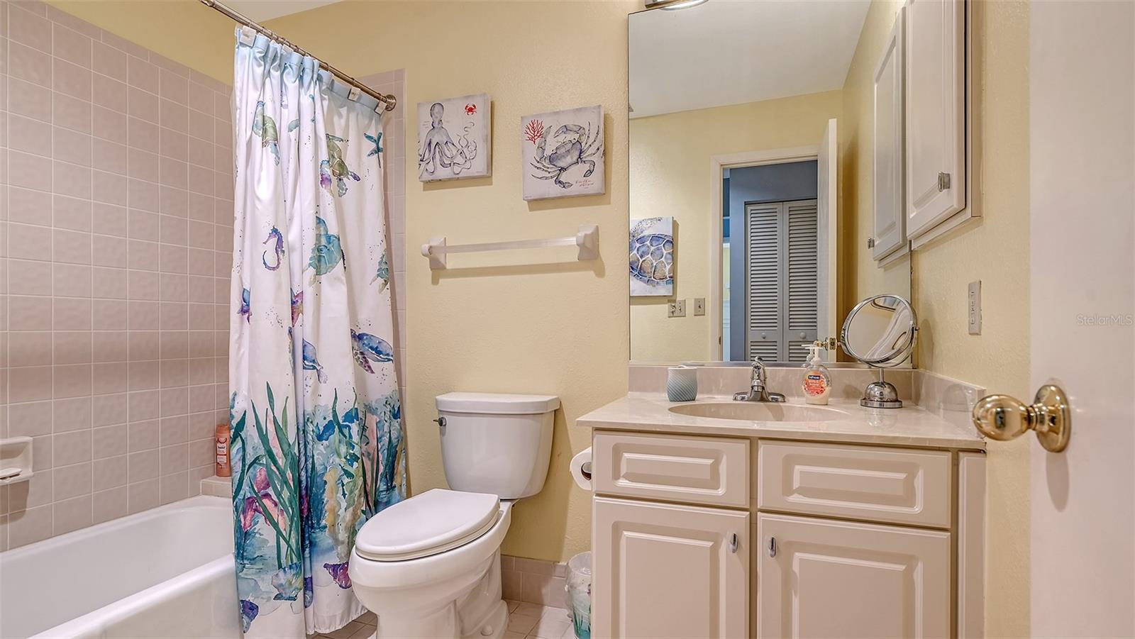 Image 38 of 94 For 7320 Golf Pointe Circle