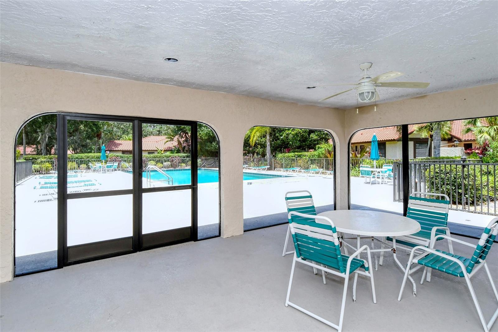 Image 65 of 94 For 7320 Golf Pointe Circle