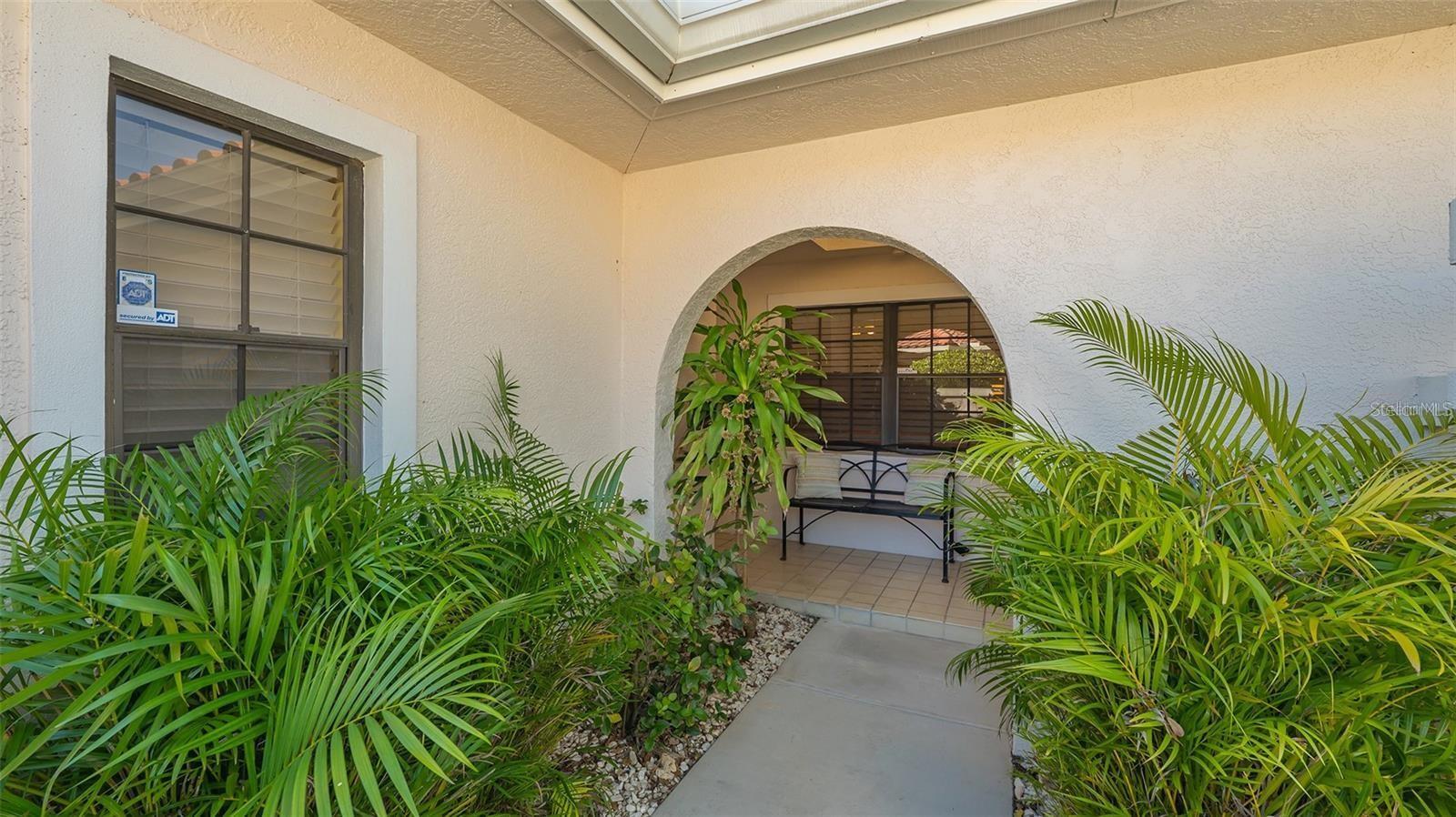 Image 9 of 94 For 7320 Golf Pointe Circle