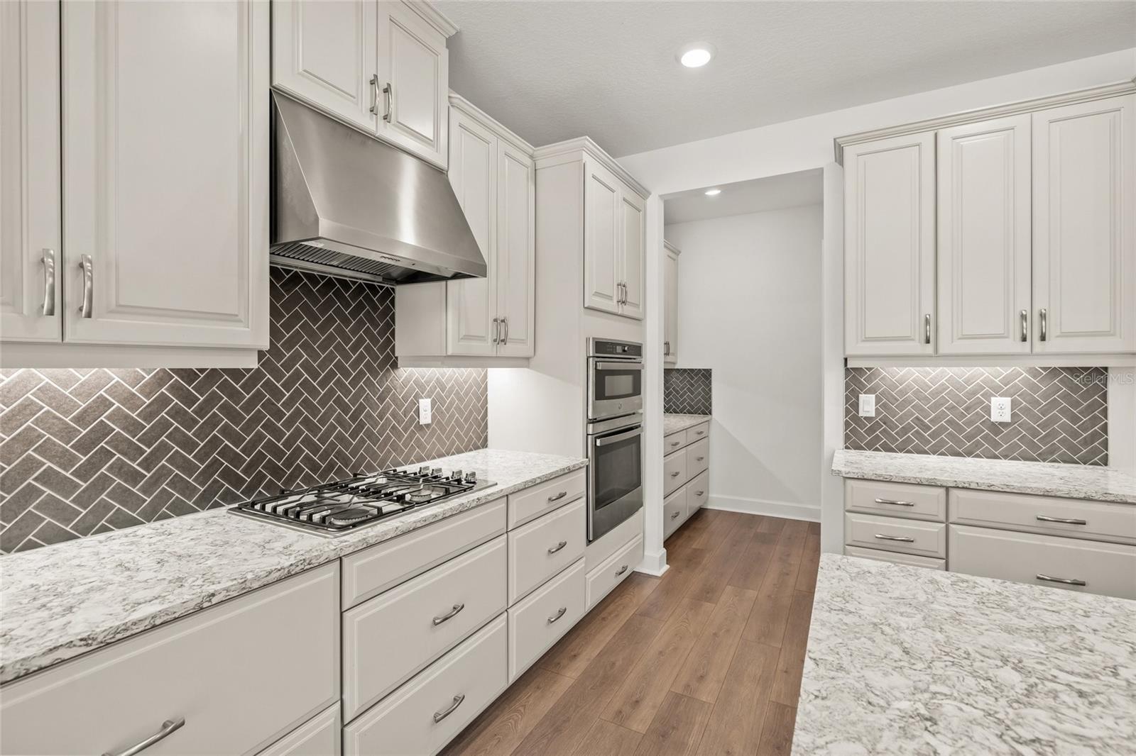 Image 10 of 46 For 16308 Mount Holly Drive