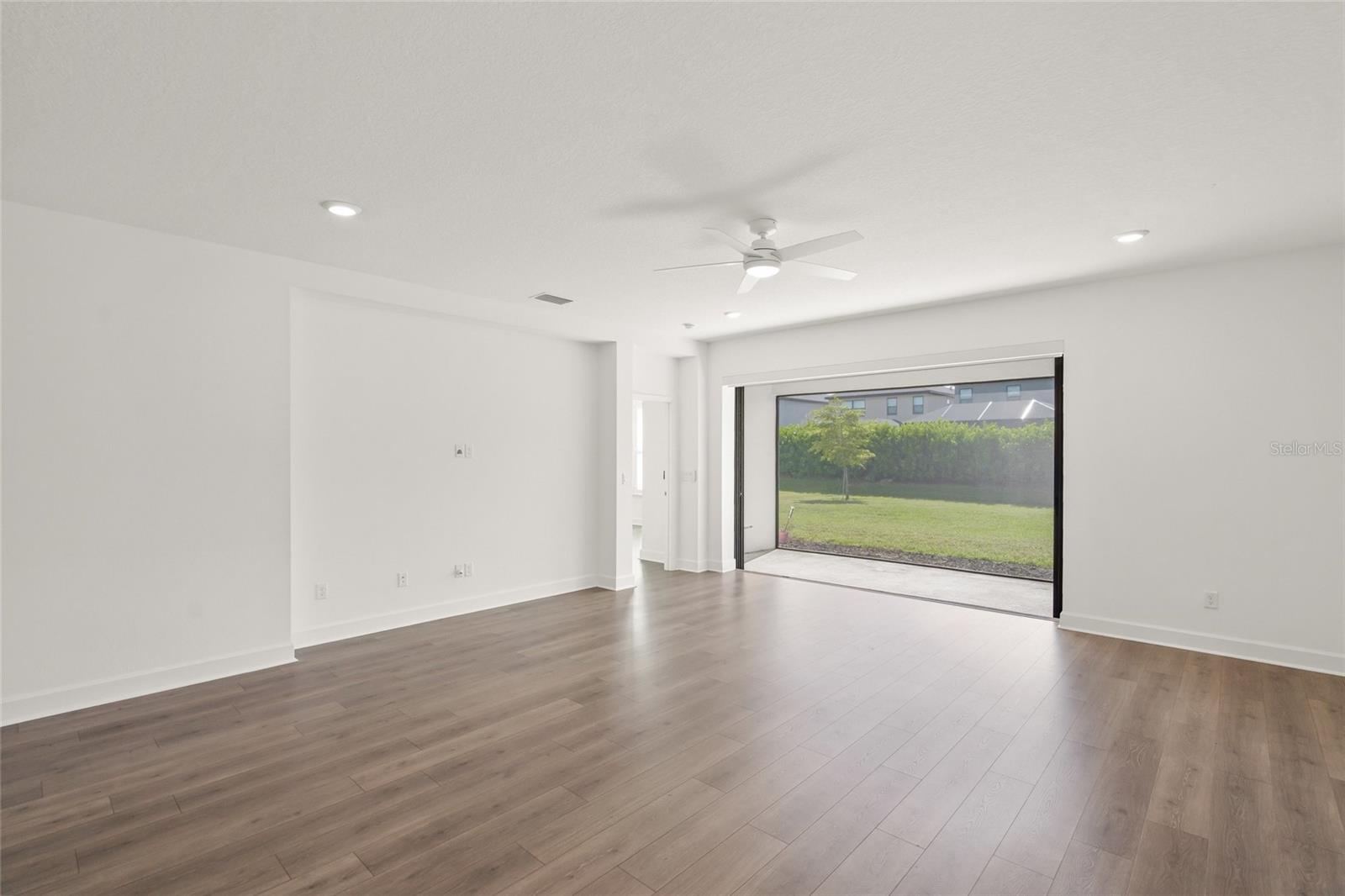 Image 19 of 46 For 16308 Mount Holly Drive