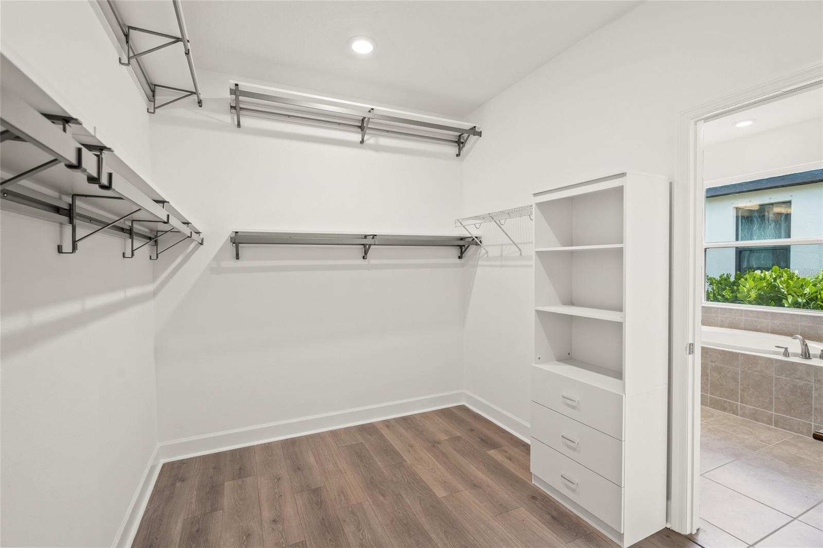 Image 27 of 46 For 16308 Mount Holly Drive