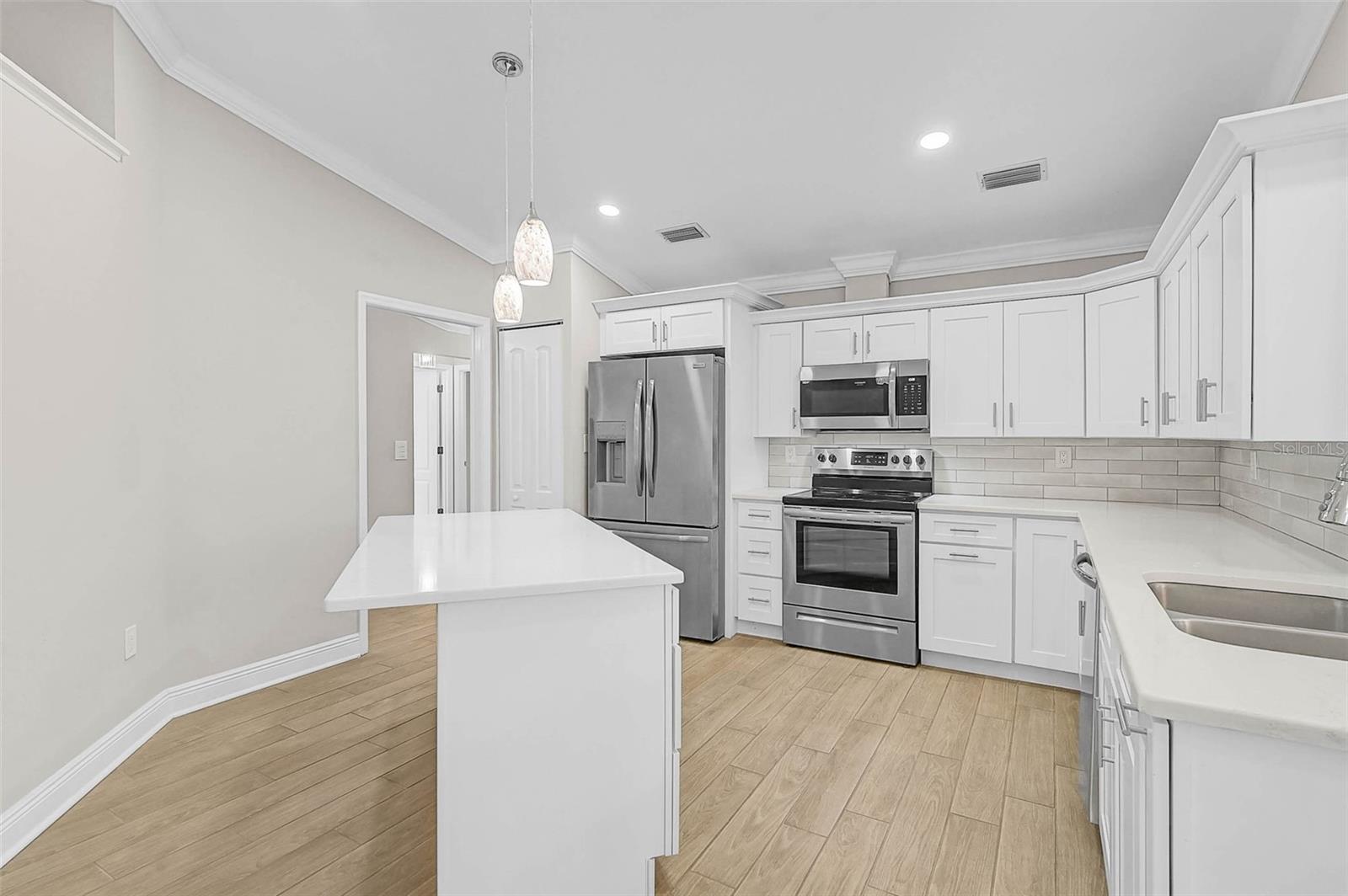 Image 6 of 30 For 6017 Marella Drive