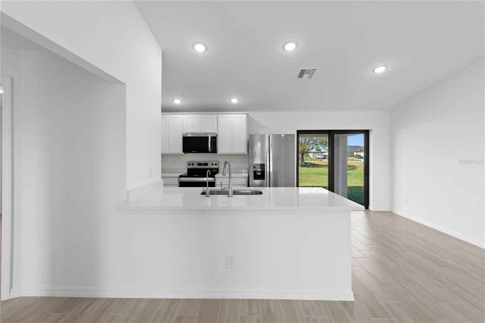 Image 4 of 10 For 23103 Wilkinson Avenue