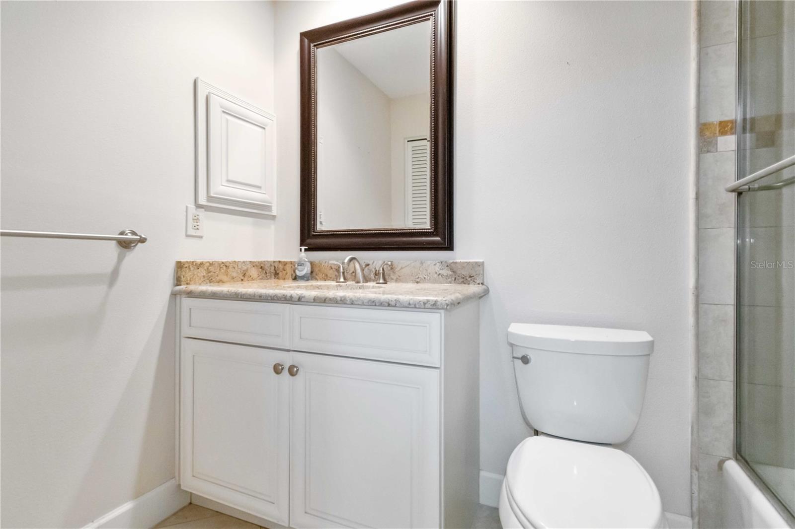 Image 19 of 60 For 6085 Clubside Drive