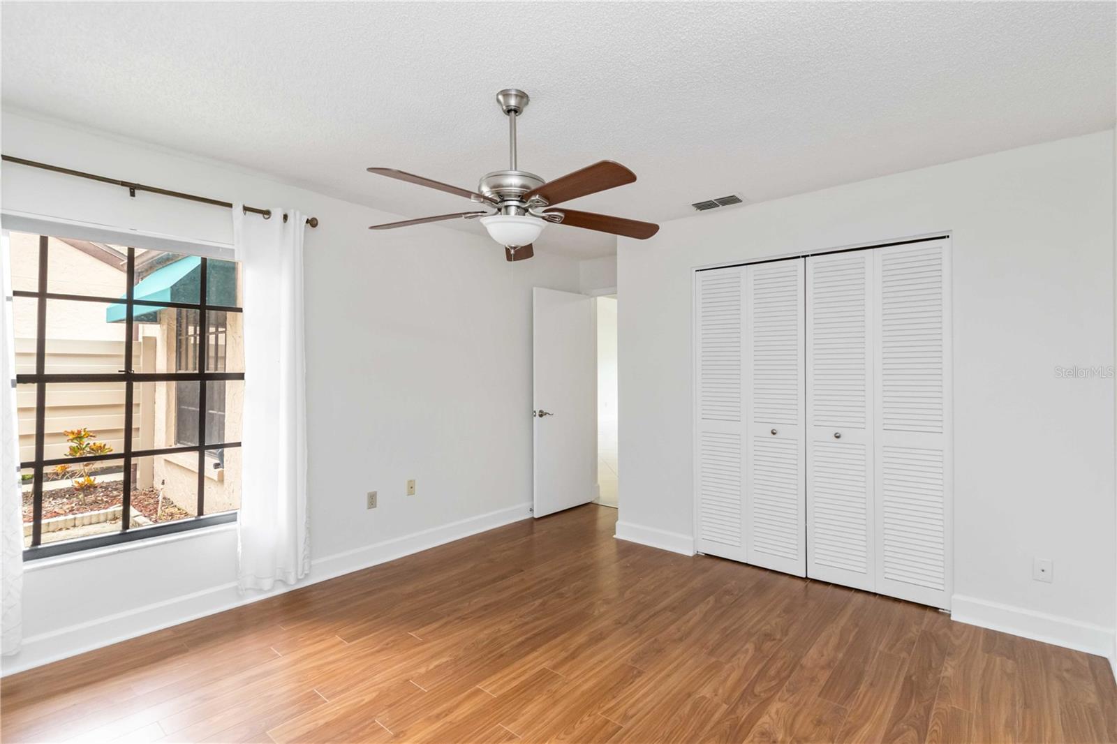 Image 20 of 60 For 6085 Clubside Drive