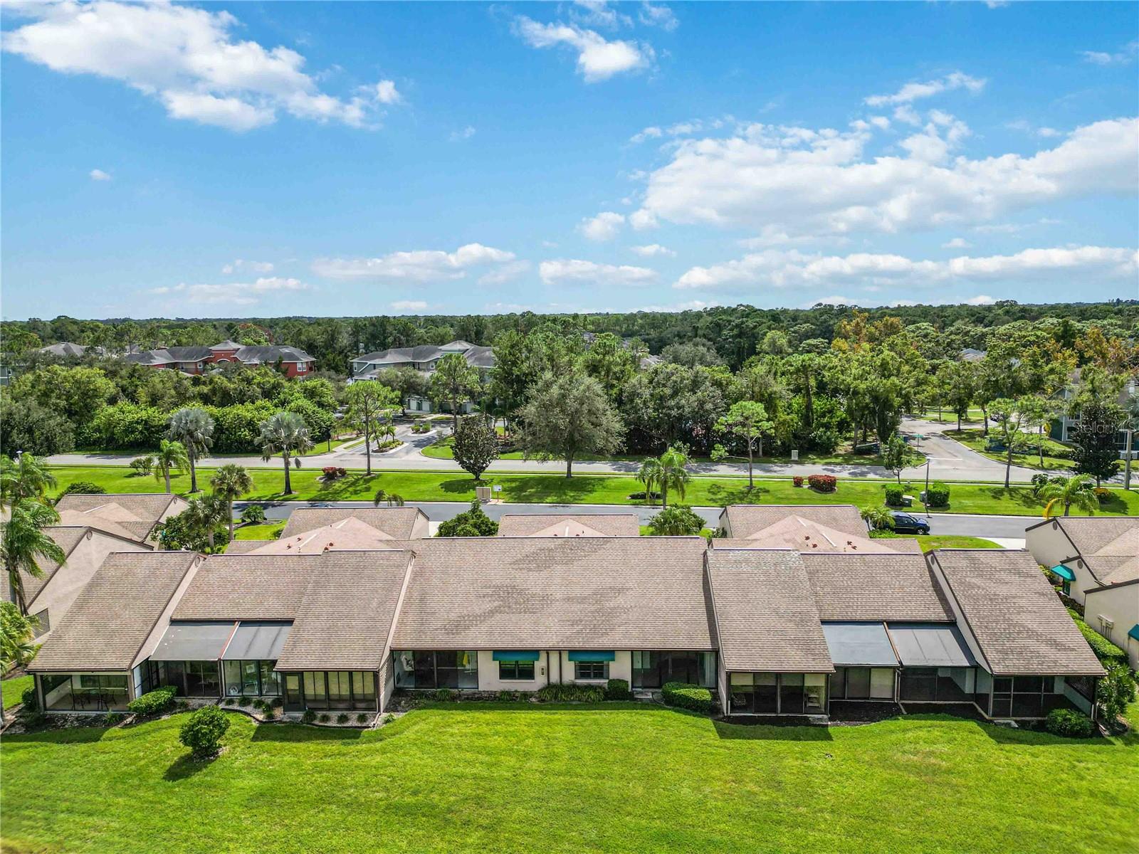 Image 36 of 60 For 6085 Clubside Drive