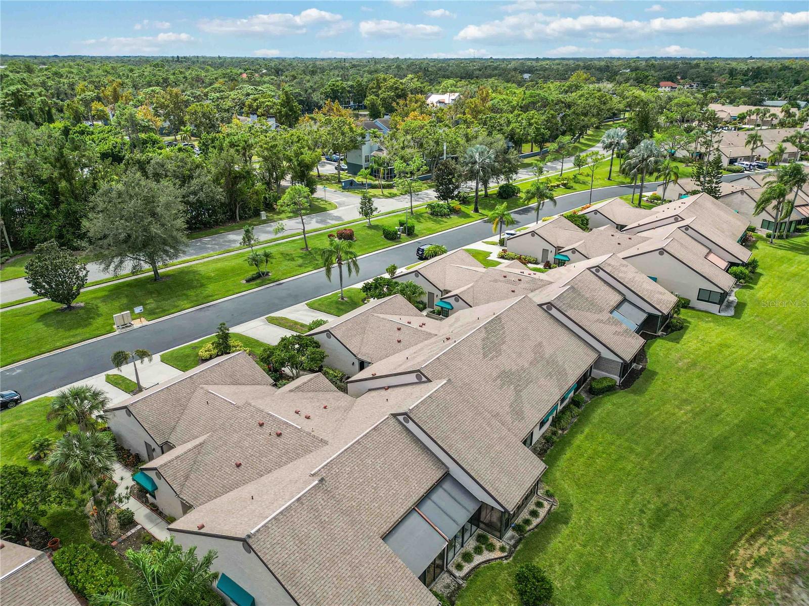 Image 44 of 60 For 6085 Clubside Drive