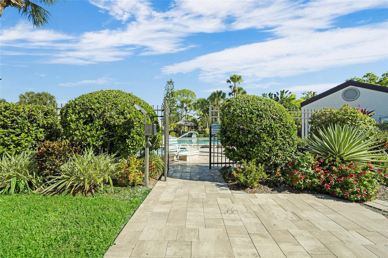 Image 47 of 60 For 6085 Clubside Drive