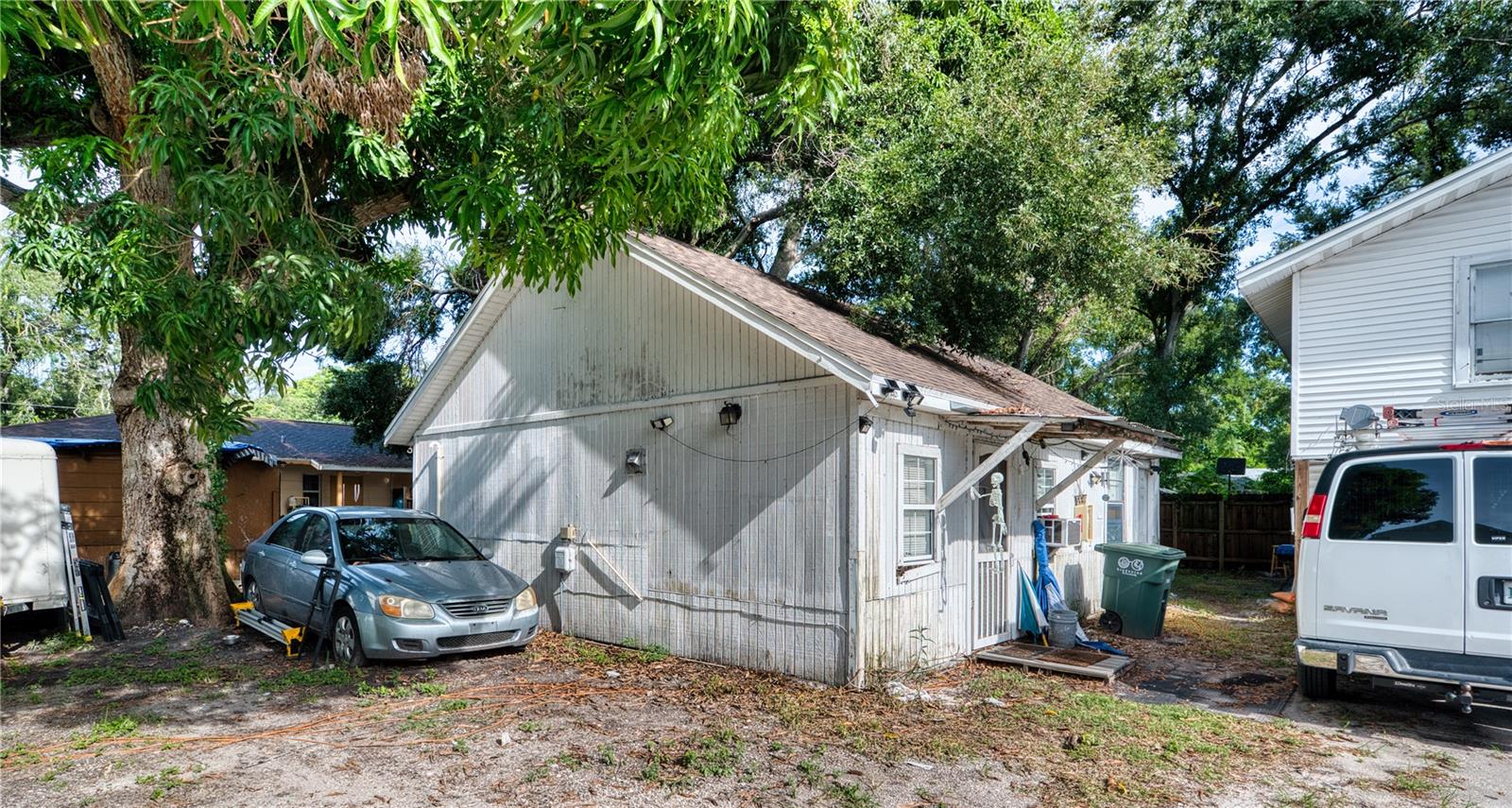 Image 5 of 29 For 1514 12th Avenue W