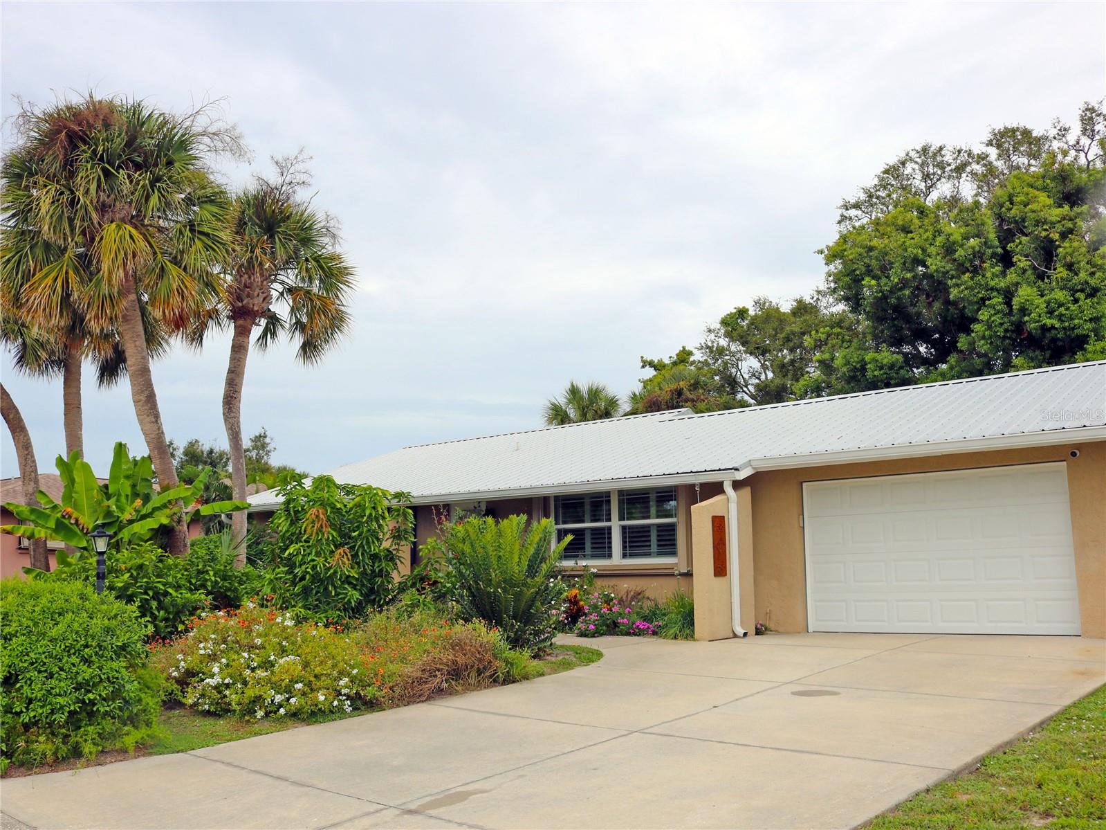 Image 3 of 15 For 506 Casas Bonitas Drive