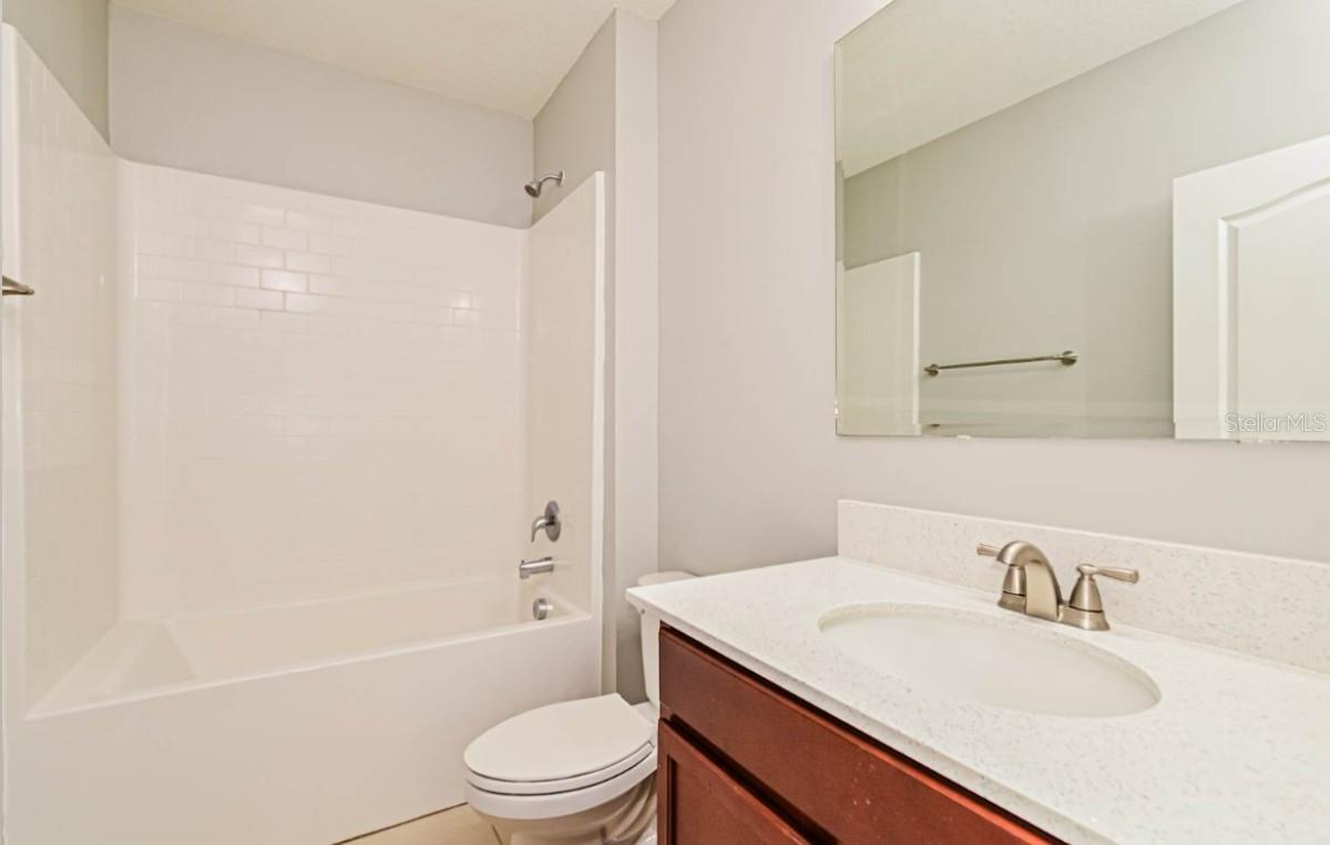Listing photo id 8 for 212 Forest Park Avenue