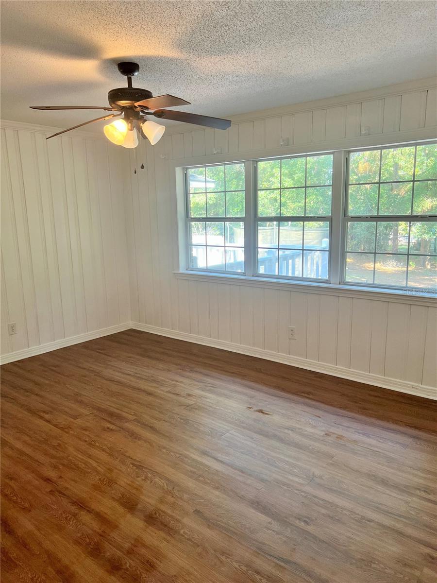 Listing photo id 14 for 212 Forest Park Avenue