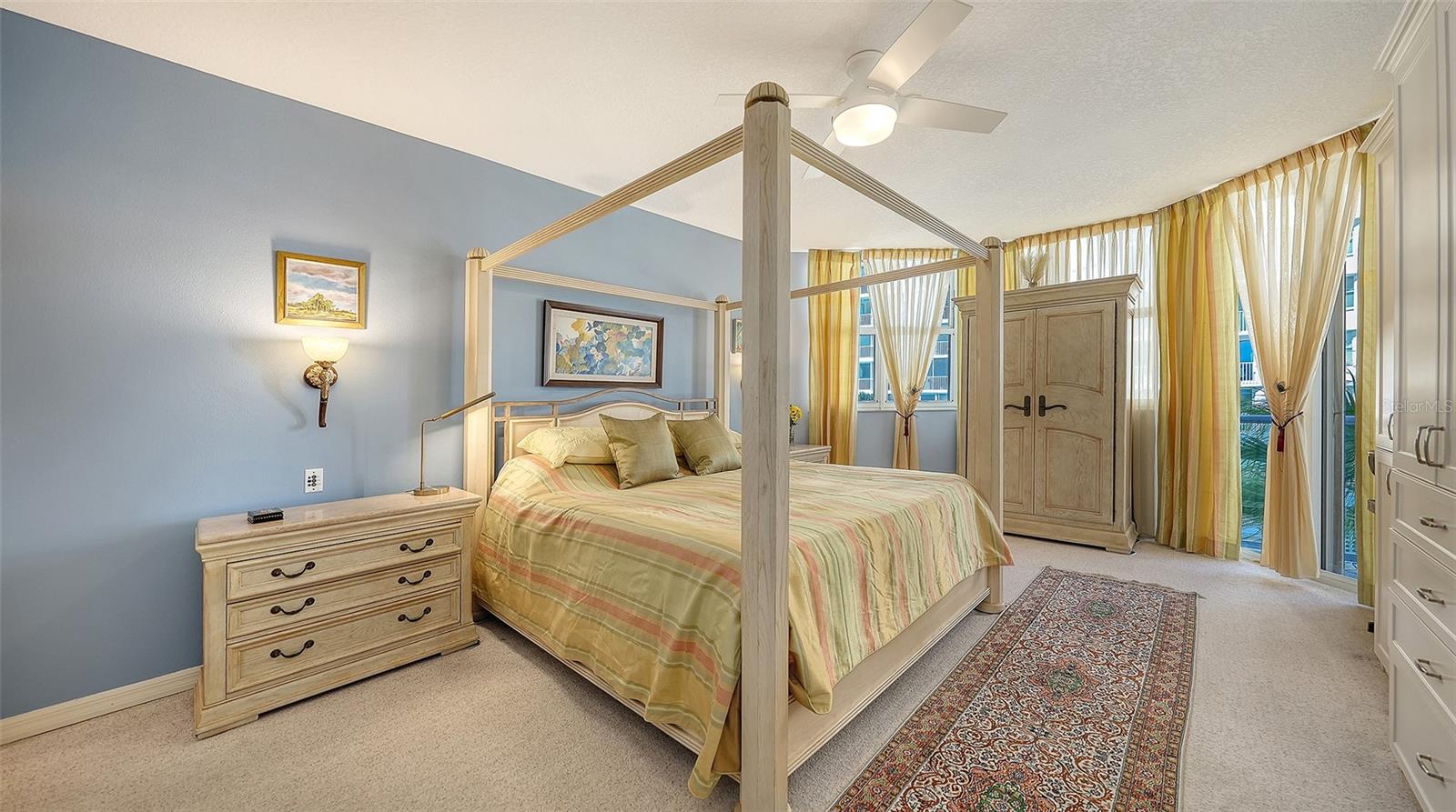 Image 15 of 40 For 1800 Benjamin Franklin Drive B207