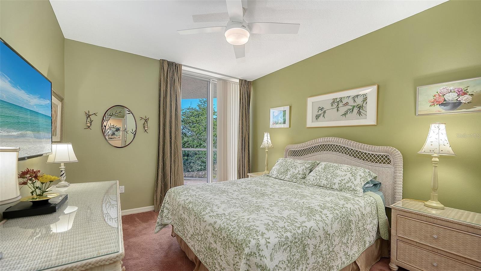 Image 20 of 40 For 1800 Benjamin Franklin Drive B207