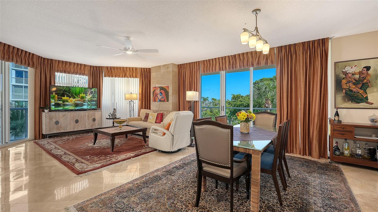 Image 8 of 40 For 1800 Benjamin Franklin Drive B207