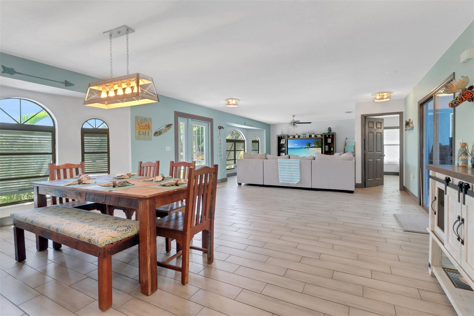 Image 15 of 36 For 23088 Allen Avenue