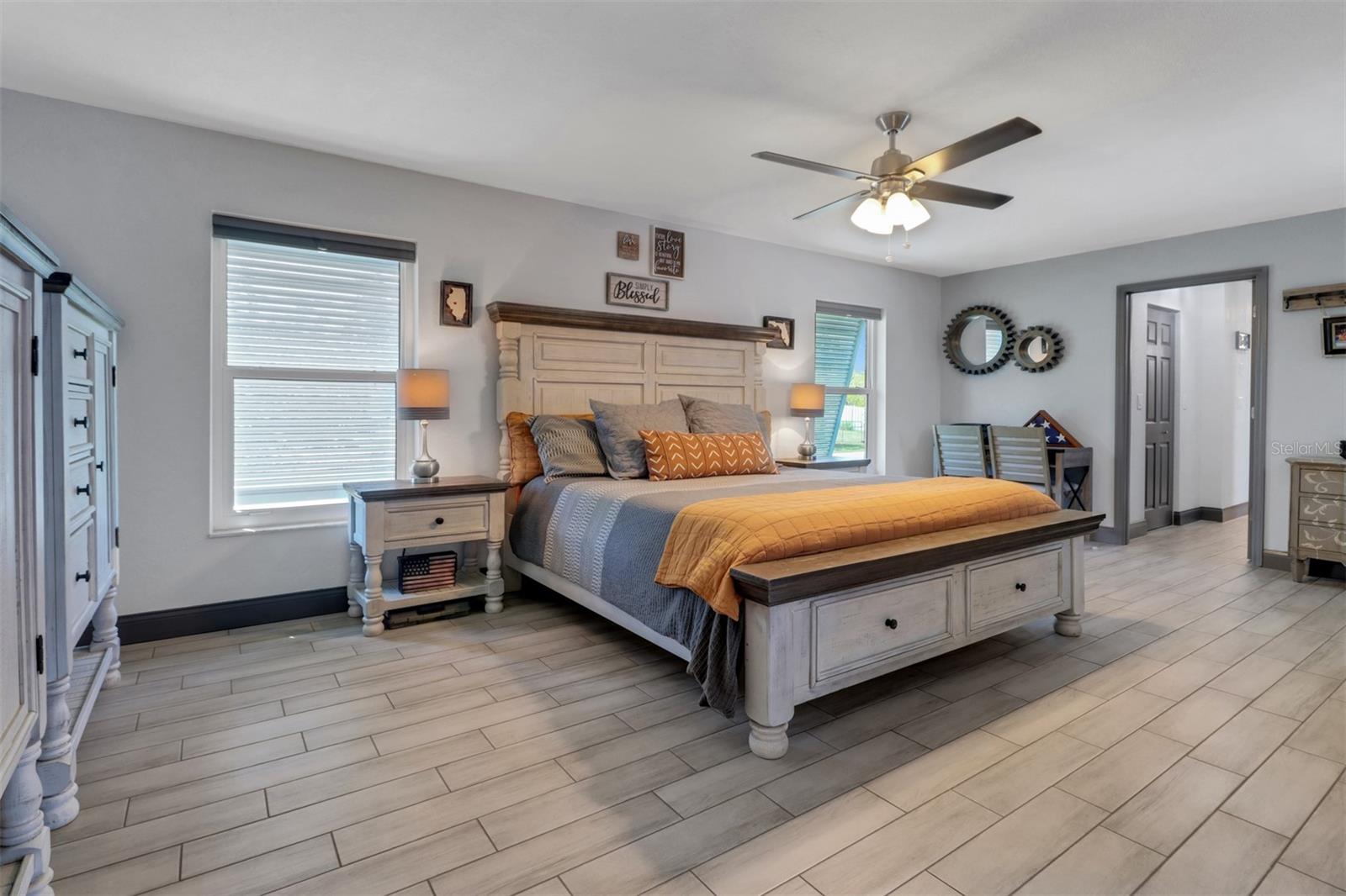 Image 19 of 36 For 23088 Allen Avenue