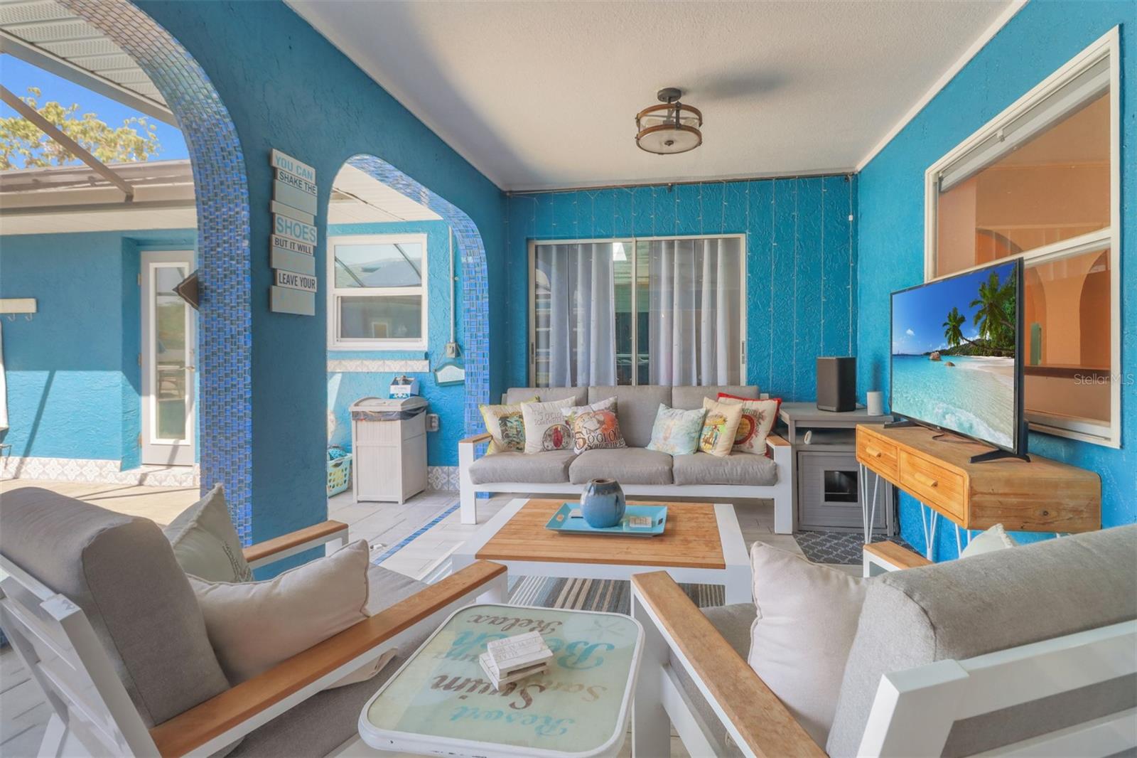 Image 28 of 36 For 23088 Allen Avenue