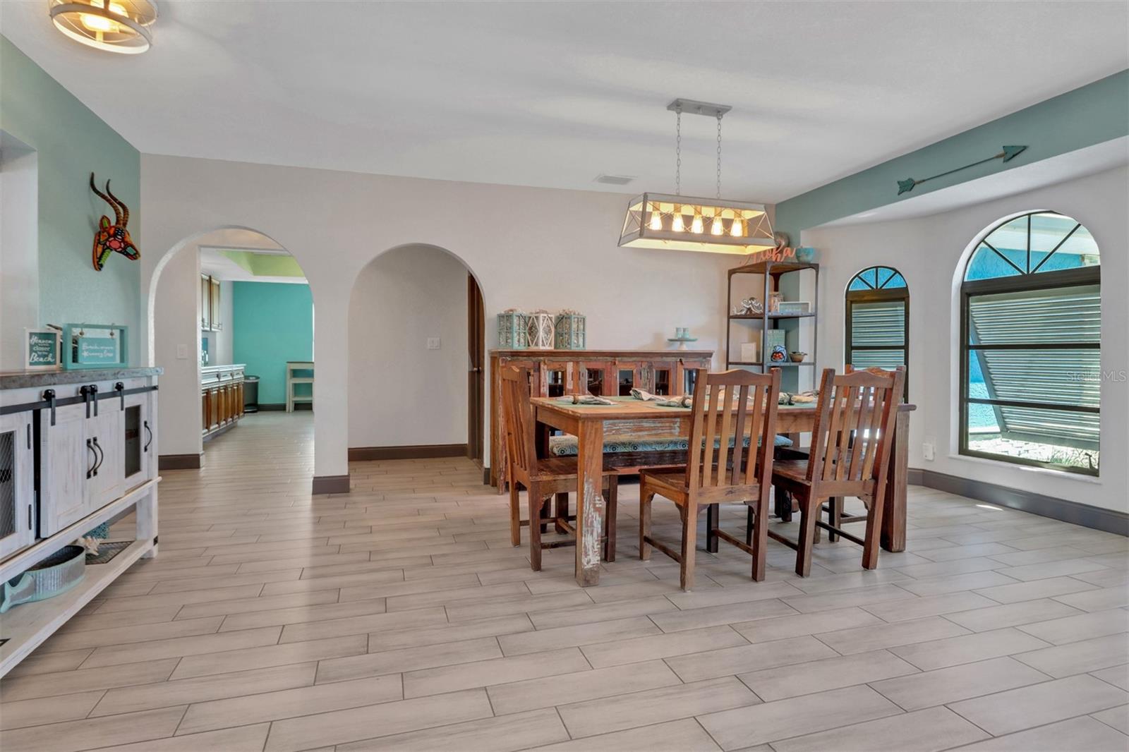 Image 3 of 36 For 23088 Allen Avenue