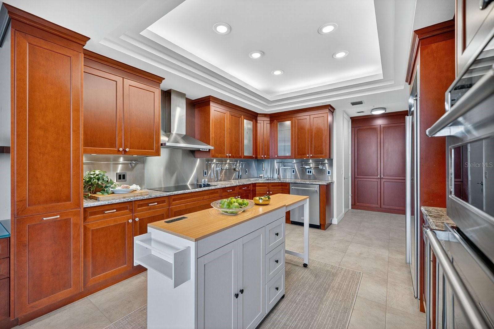 Image 35 of 98 For 415 L Ambiance Drive C403