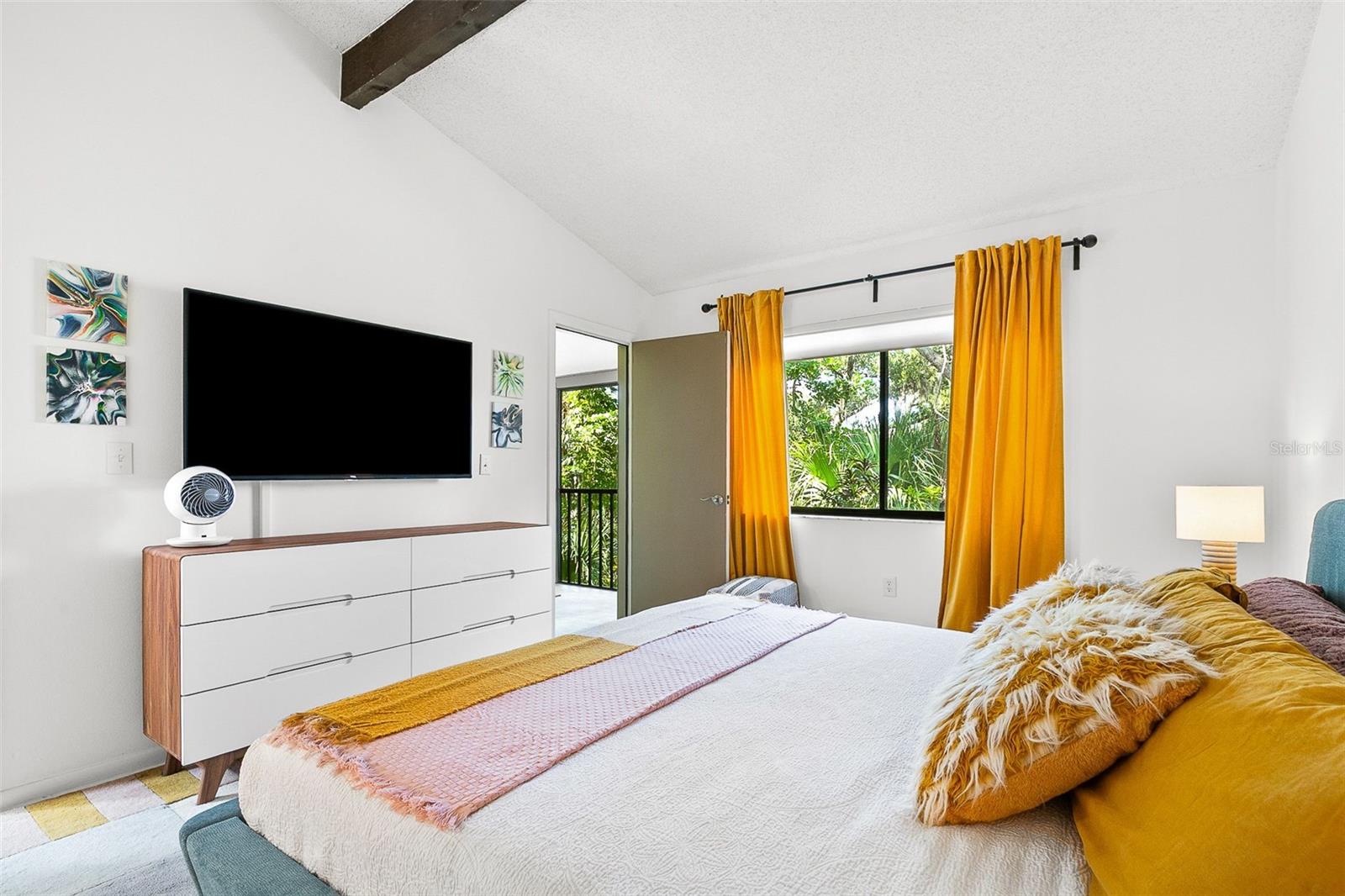 Image 18 of 75 For 1508 Pelican Cove Road 230