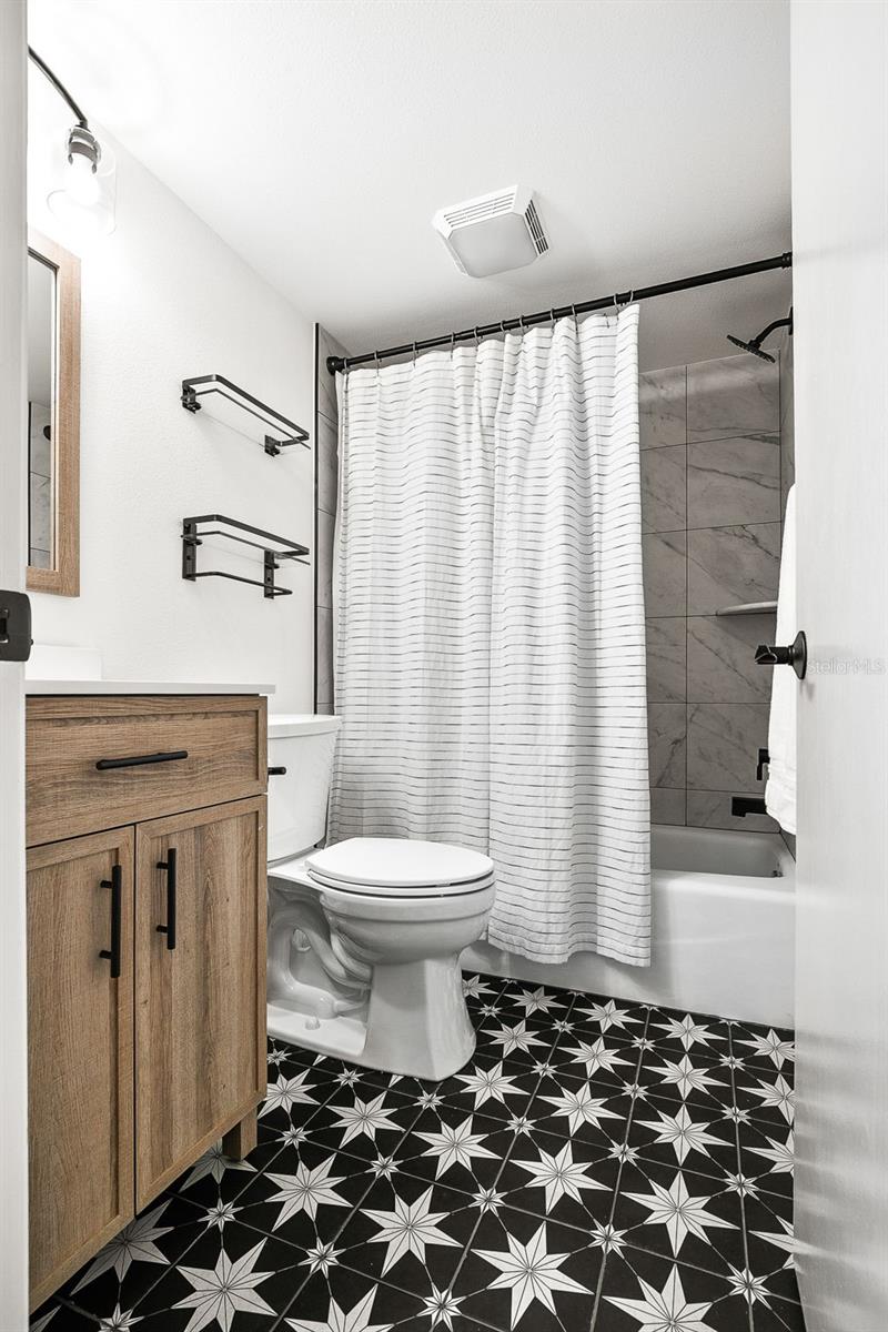 Image 30 of 75 For 1508 Pelican Cove Road 230