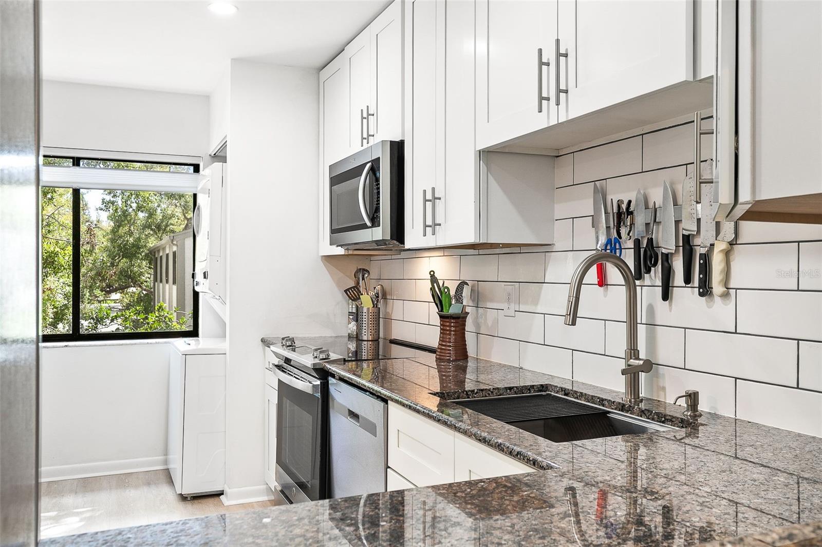 Image 8 of 75 For 1508 Pelican Cove Road 230