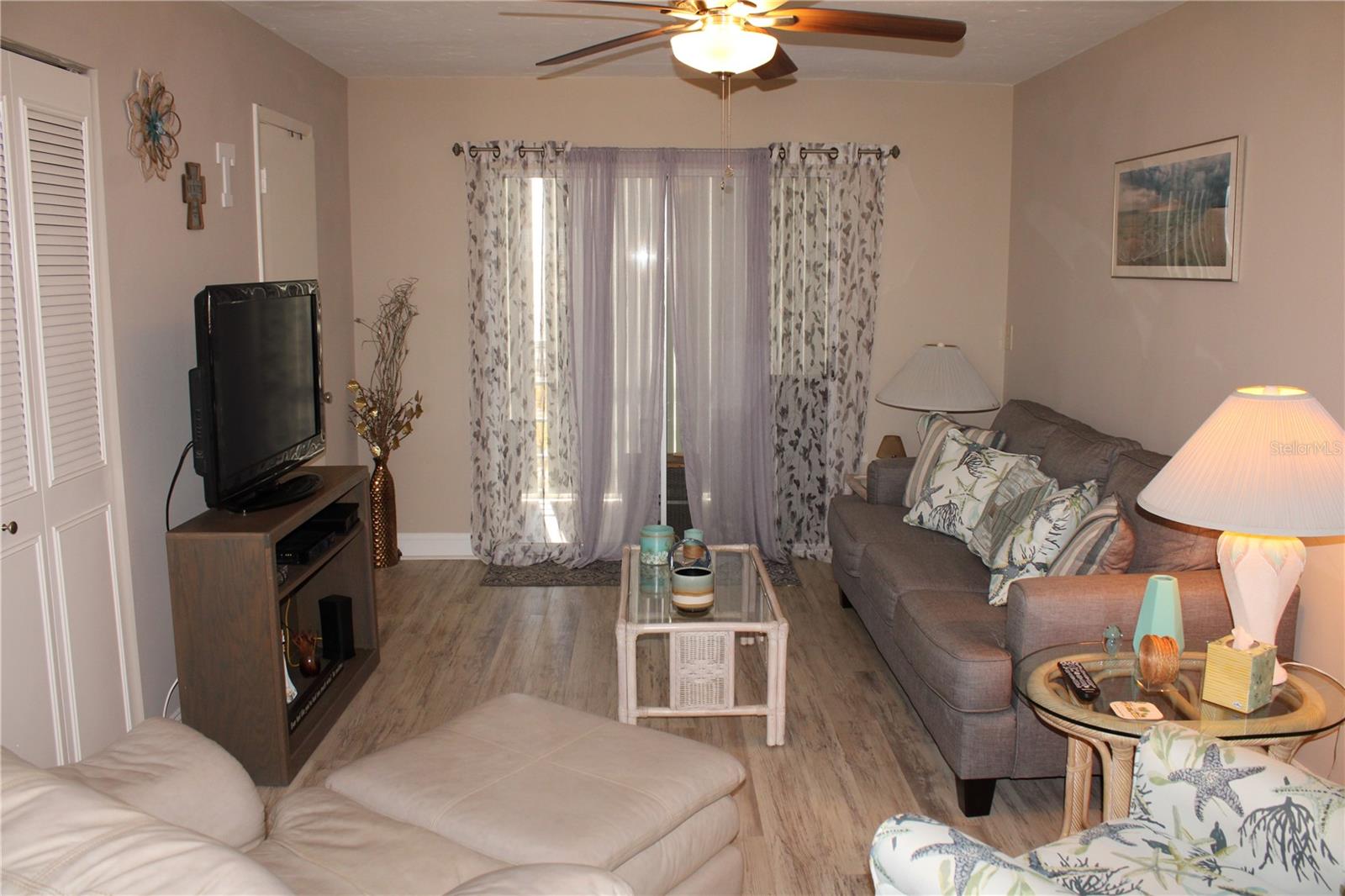 Image 24 of 45 For 4460 Ironwood Circle 501a