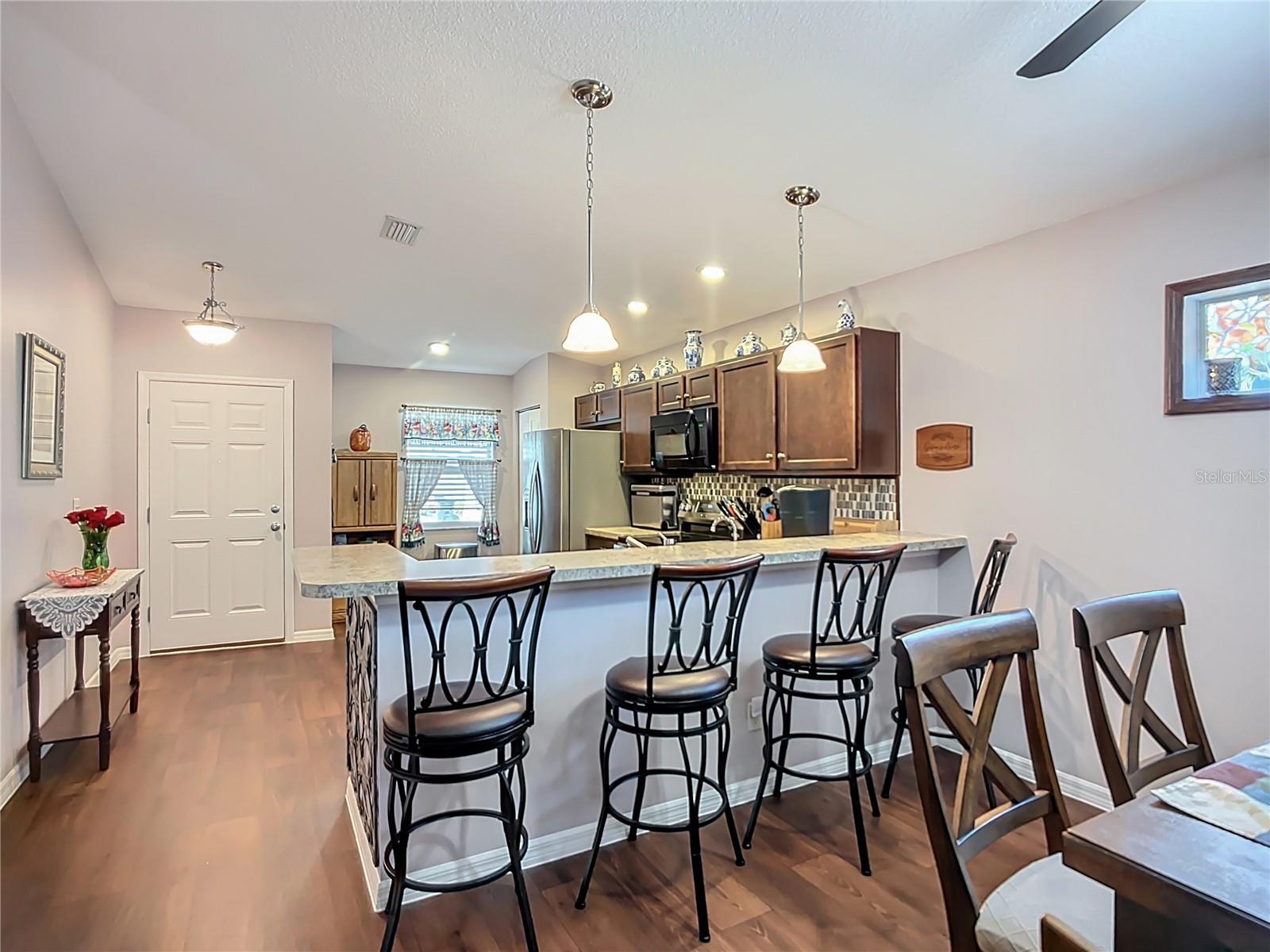 Image 7 of 35 For 1158 42nd Terrace E