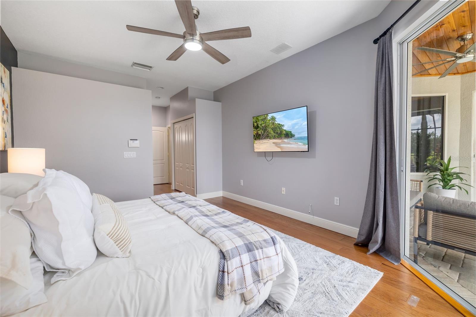 Image 22 of 64 For 12428 Aster Avenue