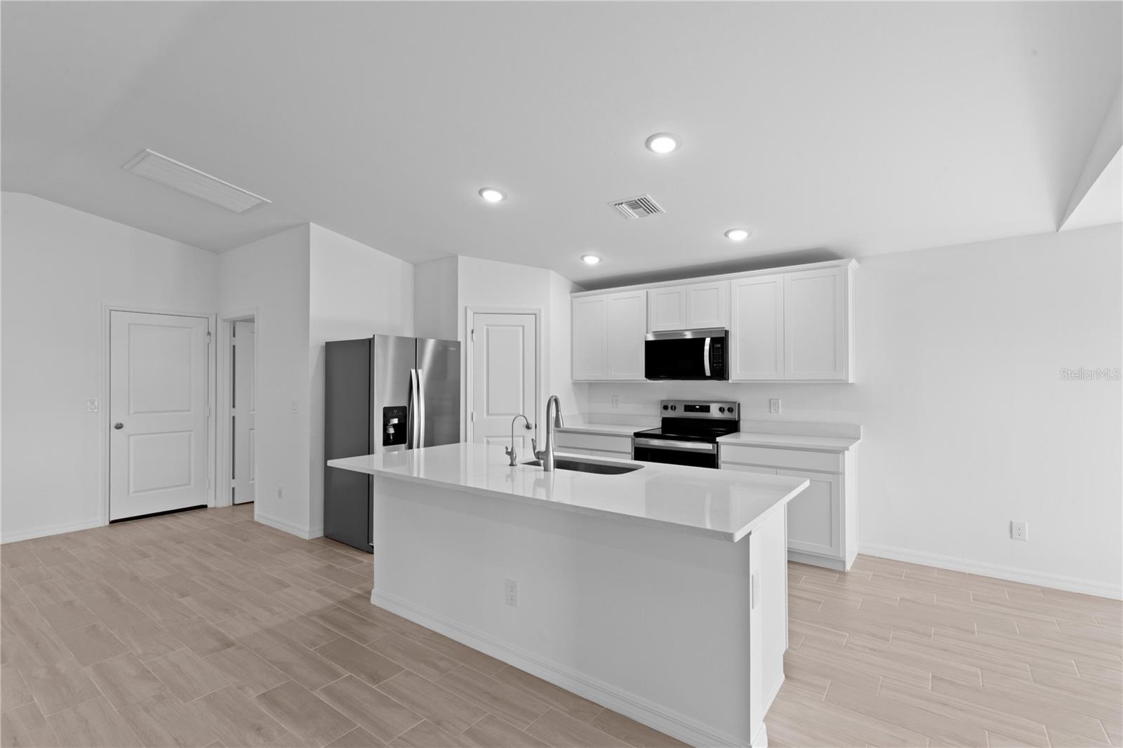 Image 5 of 13 For 6305 Shaw Street