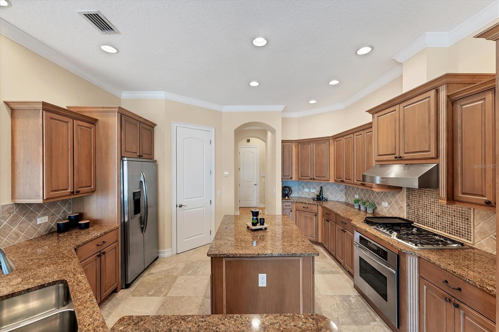 Image 19 of 94 For 805 Riviera Dunes Way