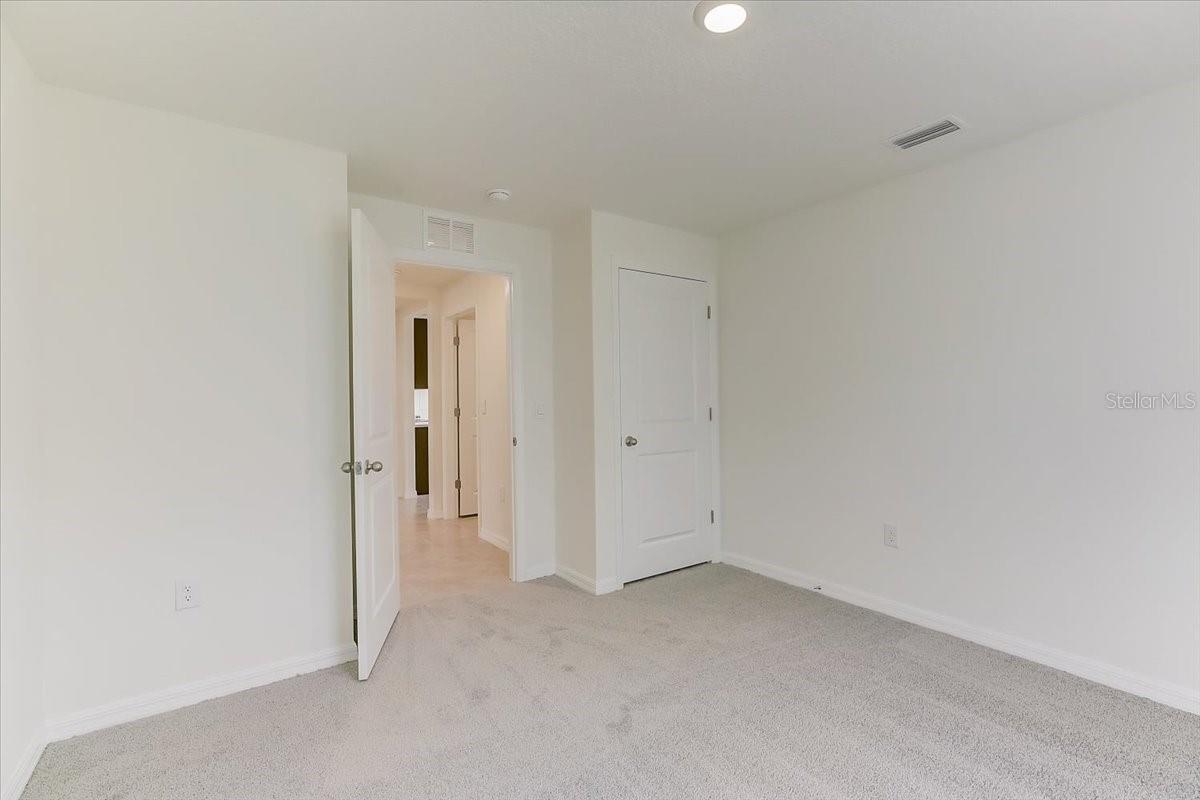 Image 21 of 40 For 5278 Rocky Coast Place