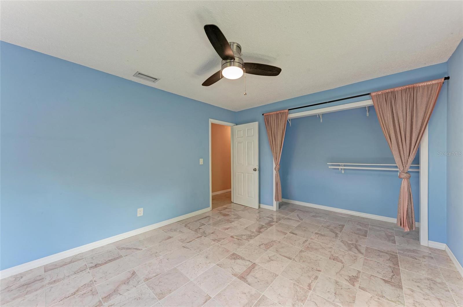 Image 15 of 34 For 6520 3rd Avenue Ne