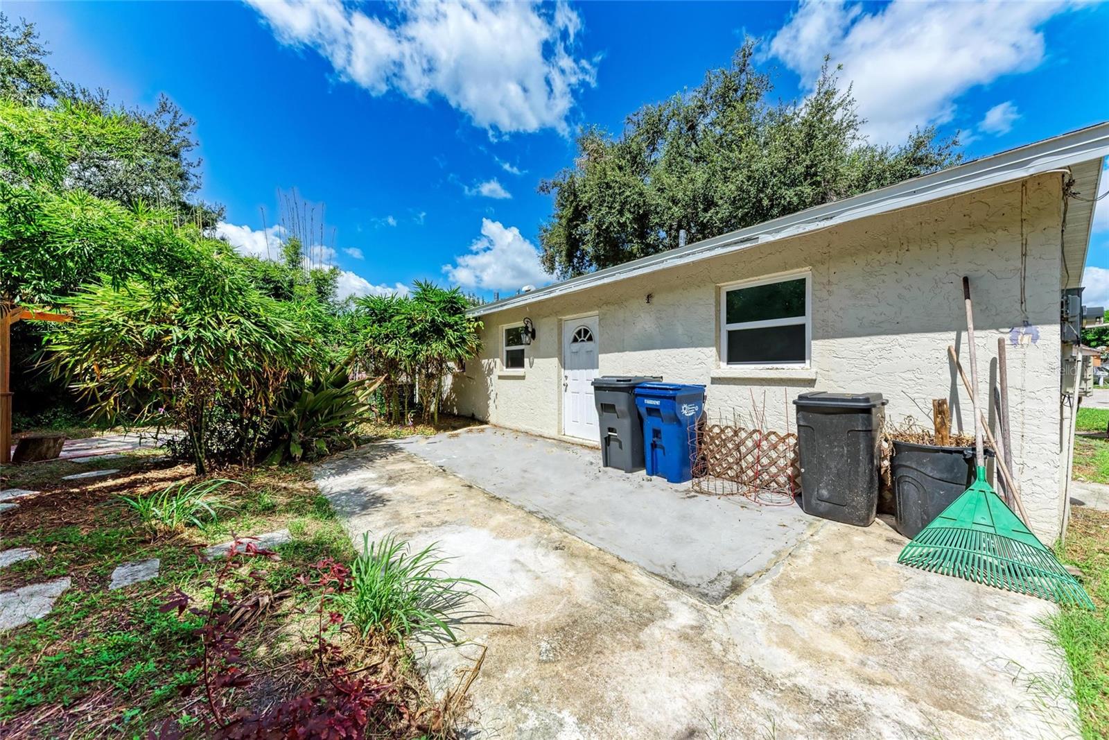 Image 26 of 34 For 6520 3rd Avenue Ne